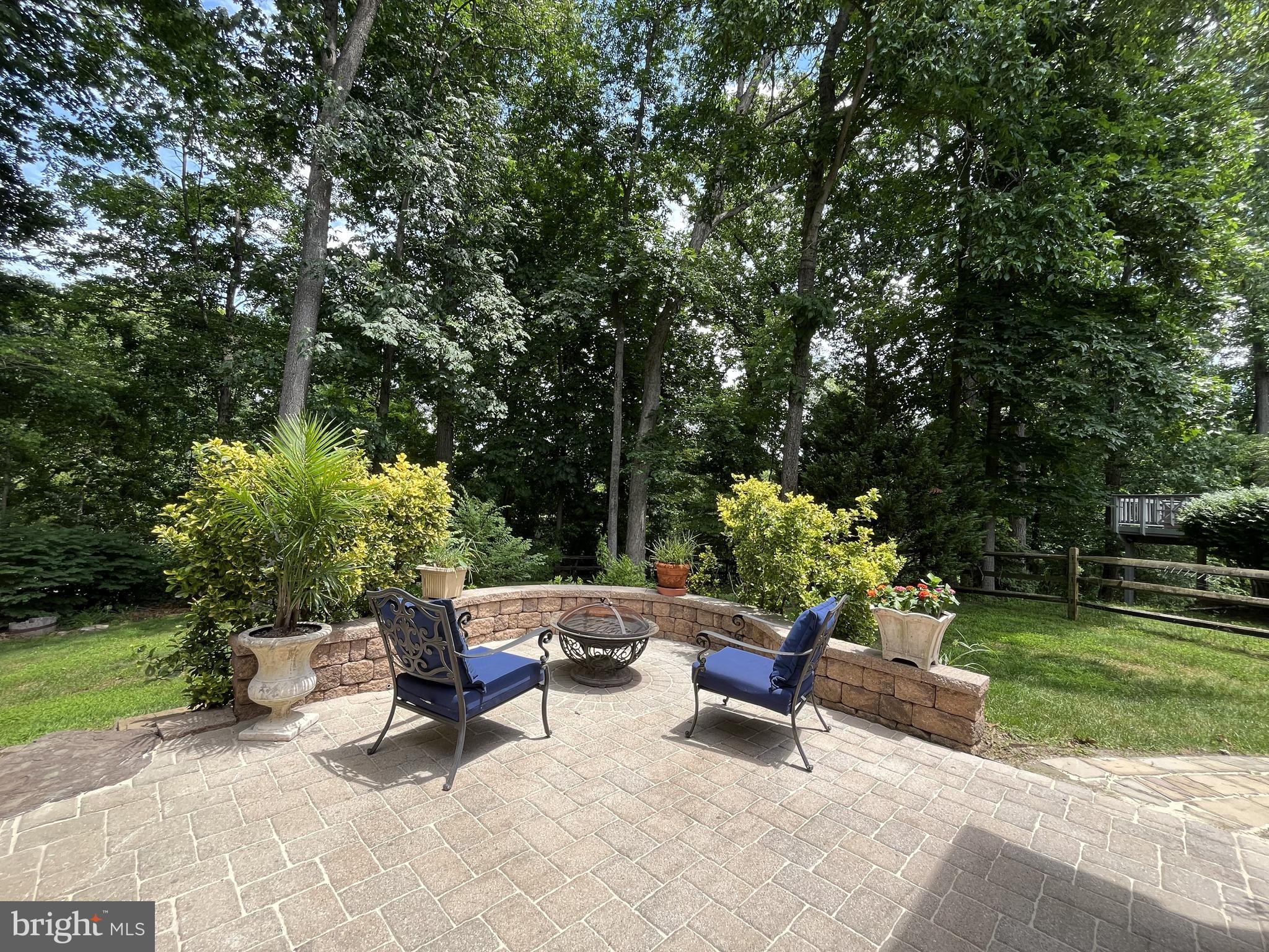 6325 ANGEL ROSE COURT