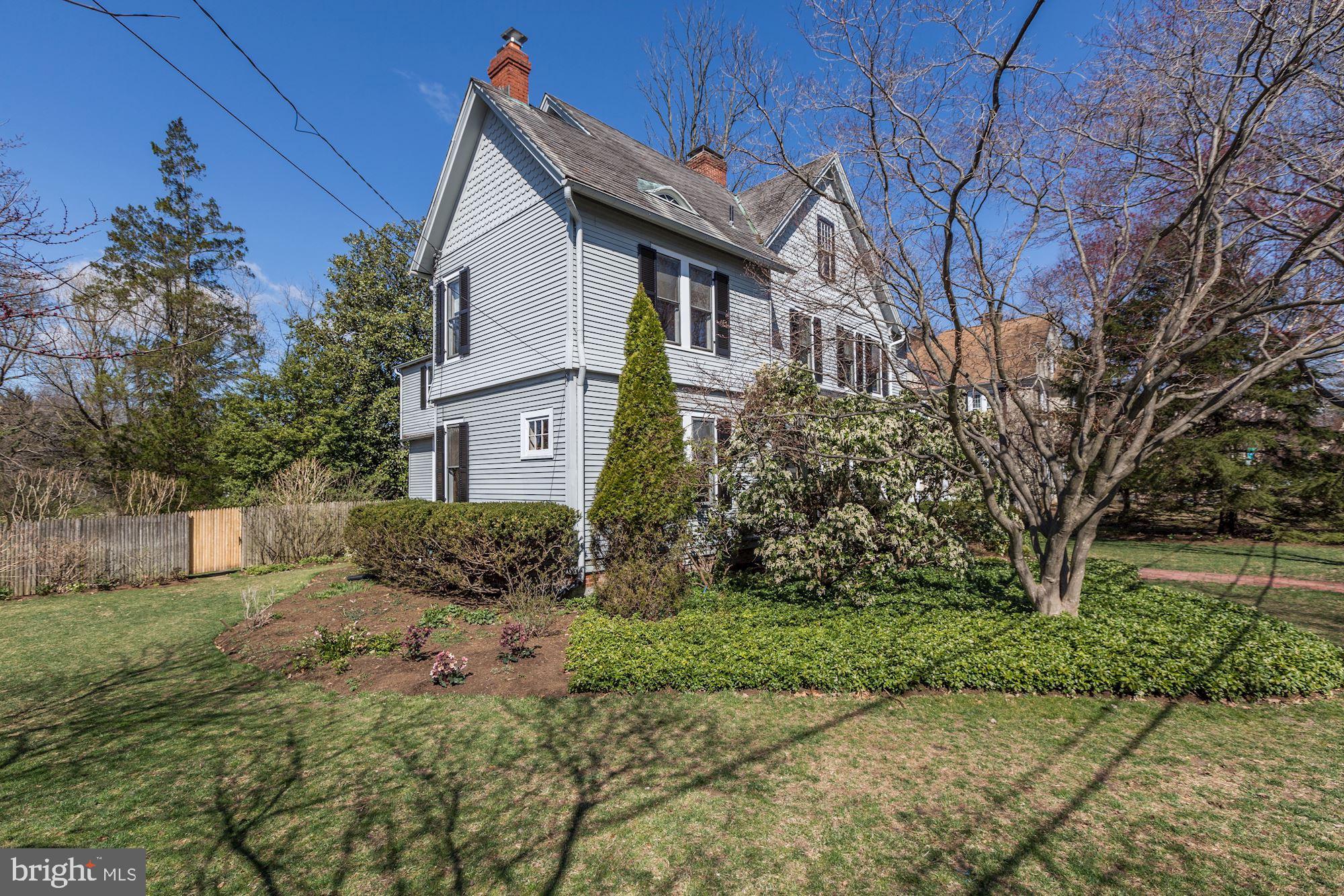 ROCKVILLE - Residential