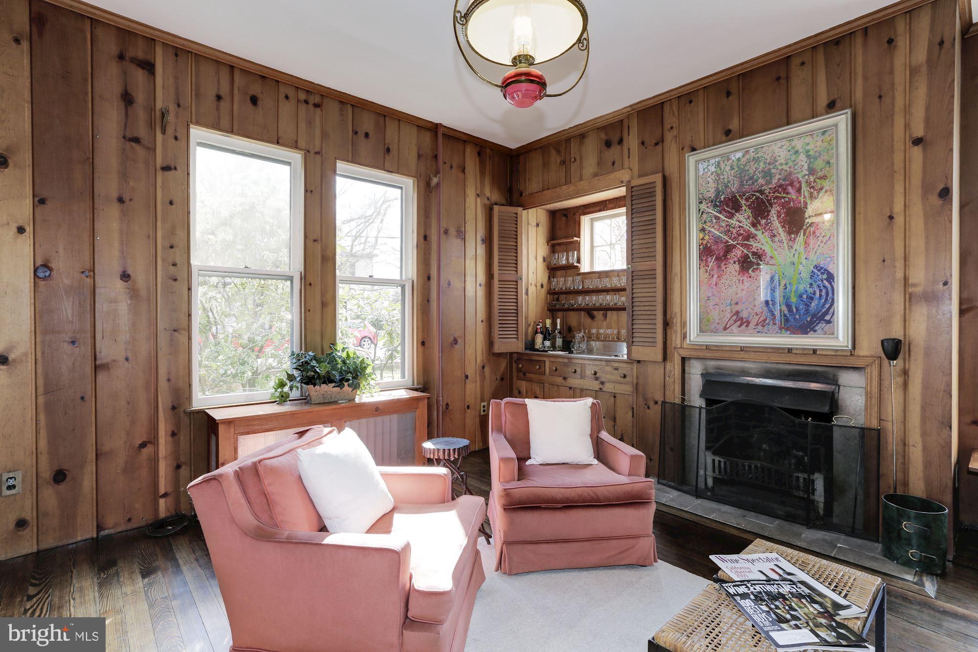 ROCKVILLE - Residential