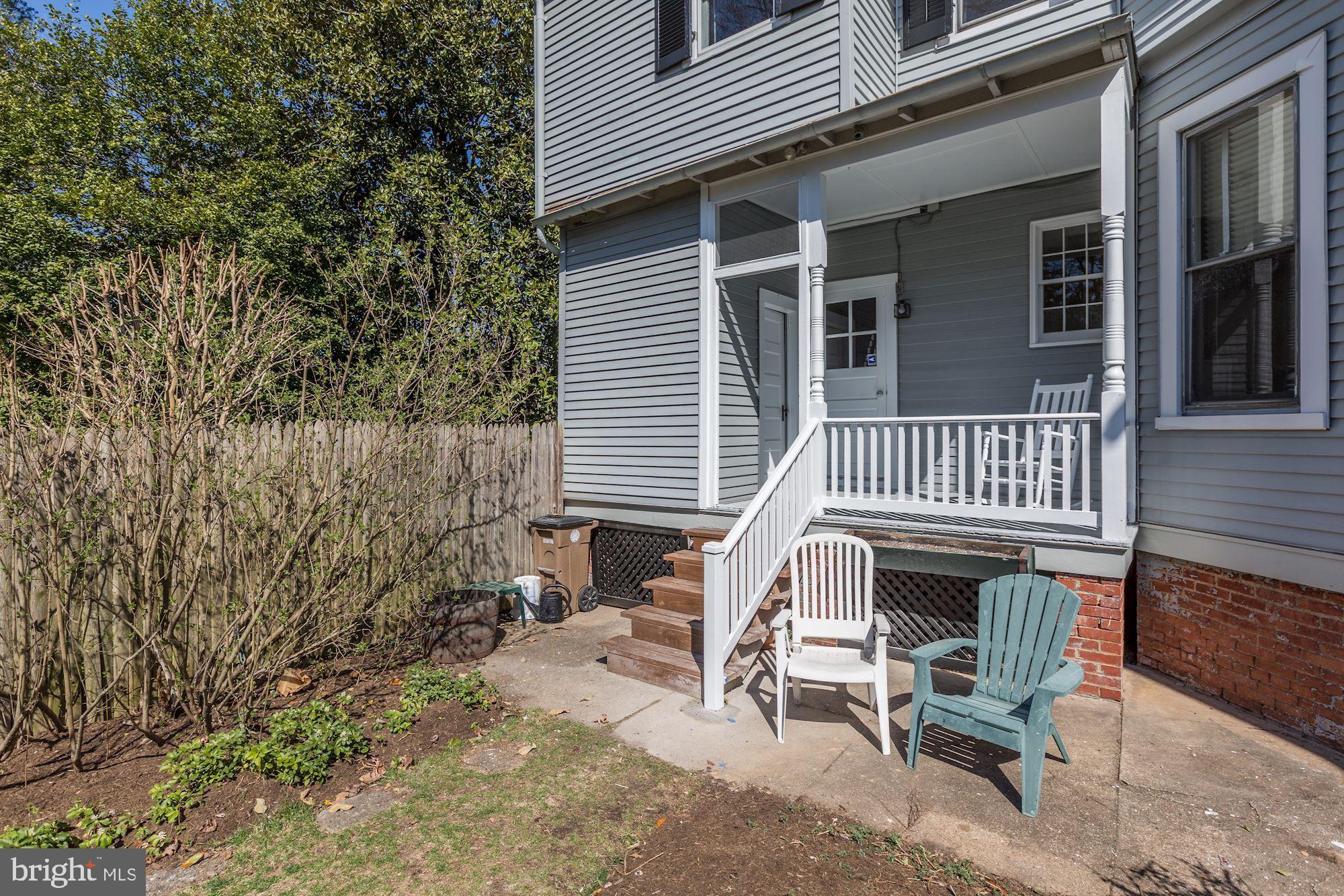 ROCKVILLE - Residential