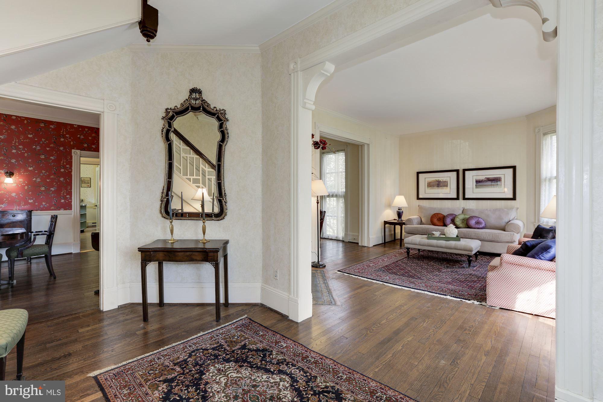 ROCKVILLE - Residential