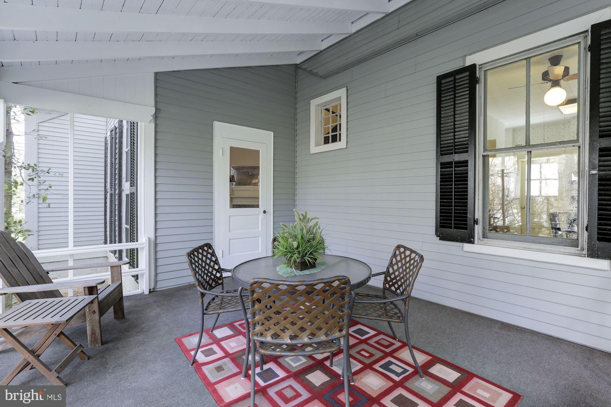 ROCKVILLE - Residential