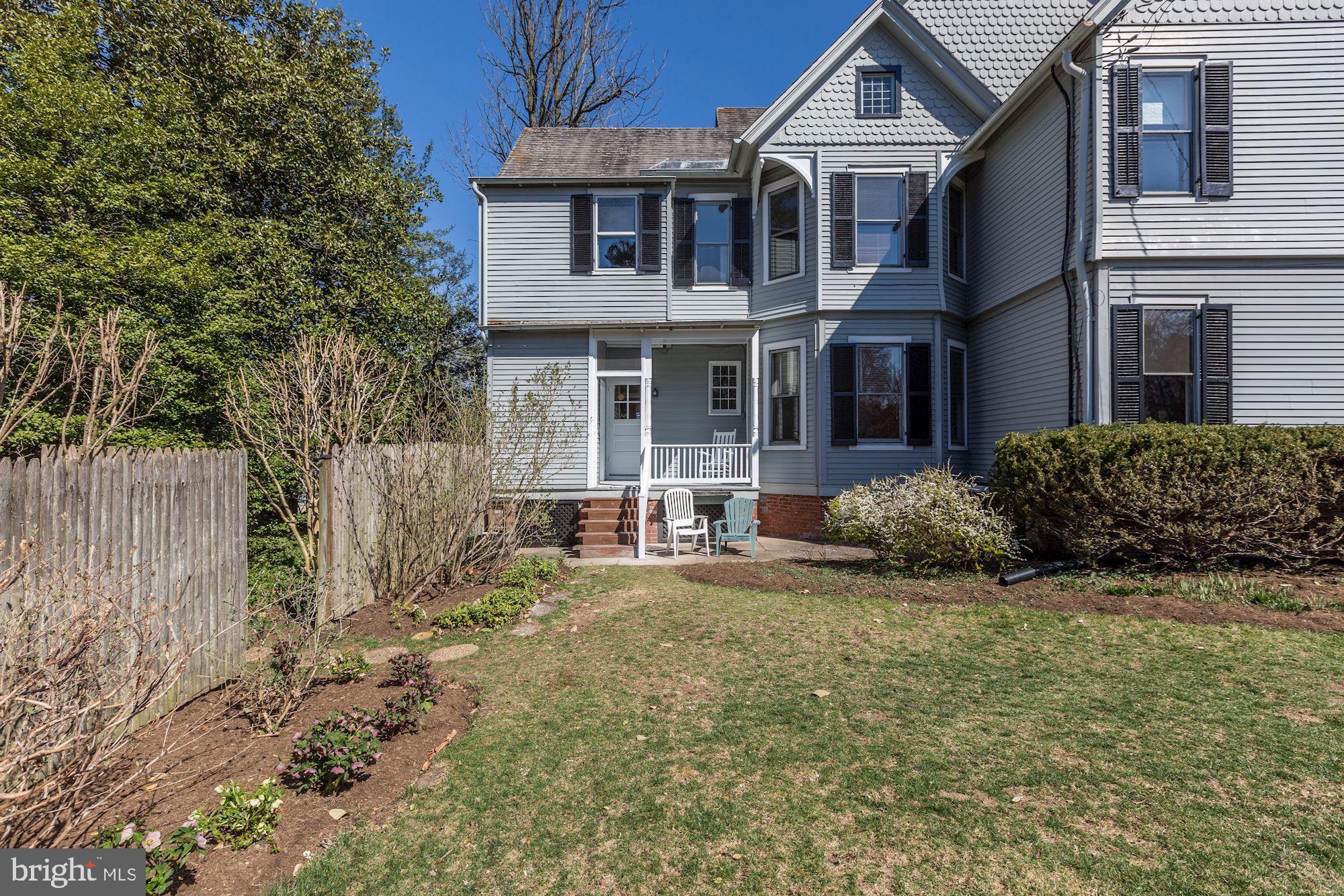 ROCKVILLE - Residential