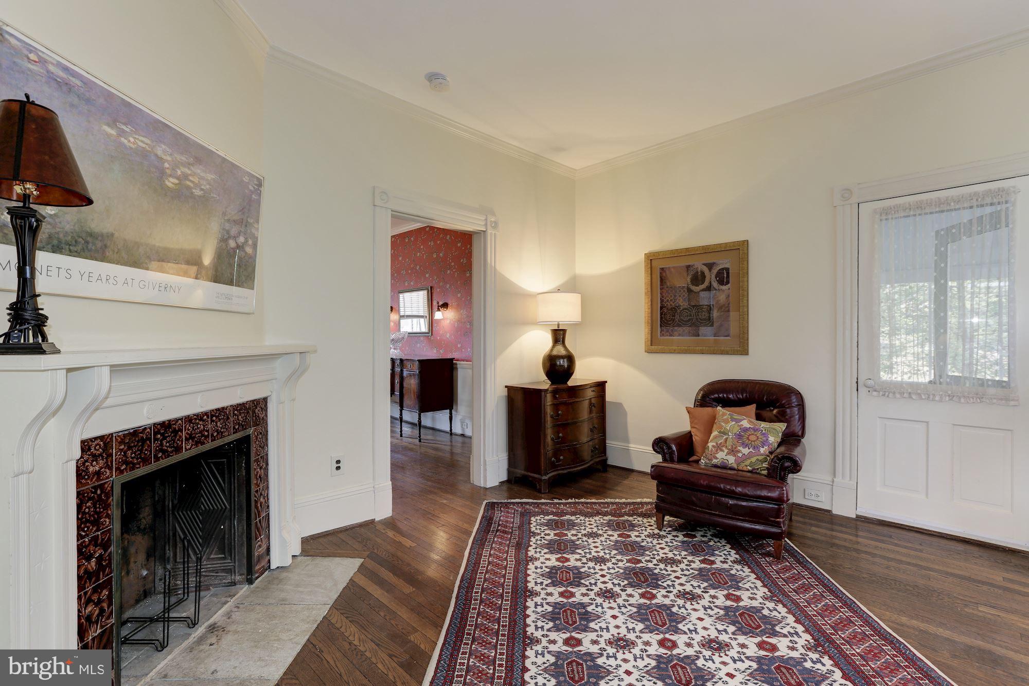 ROCKVILLE - Residential