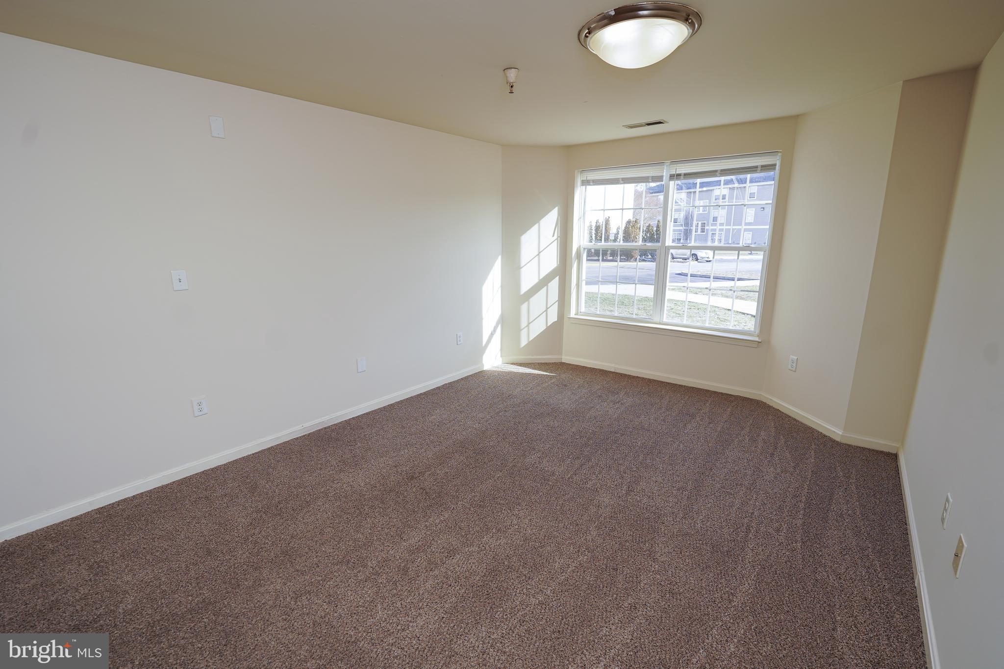 30630 UMES BOULEVARD V-102