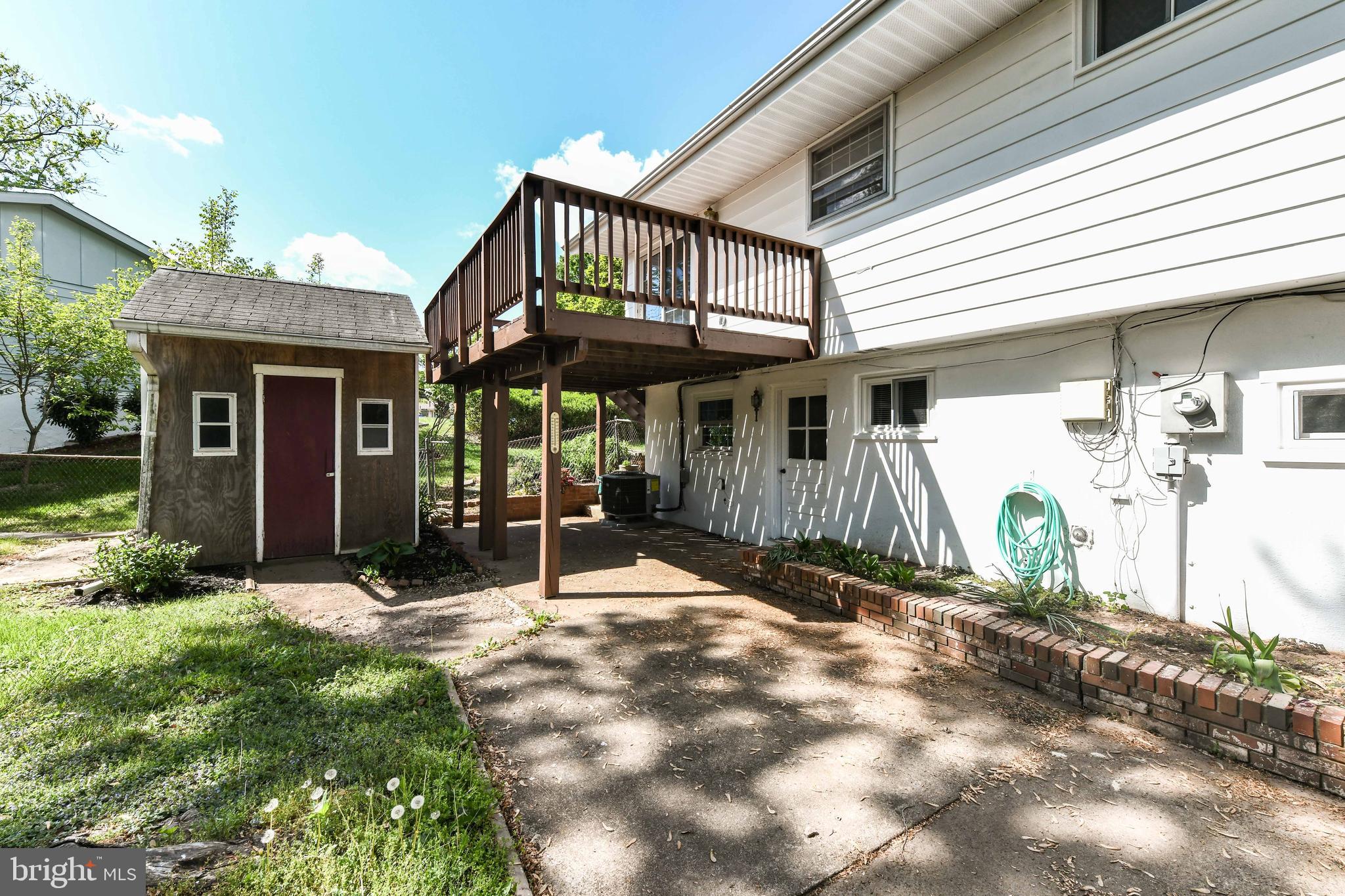 STERLING  PARK - Residential Lease