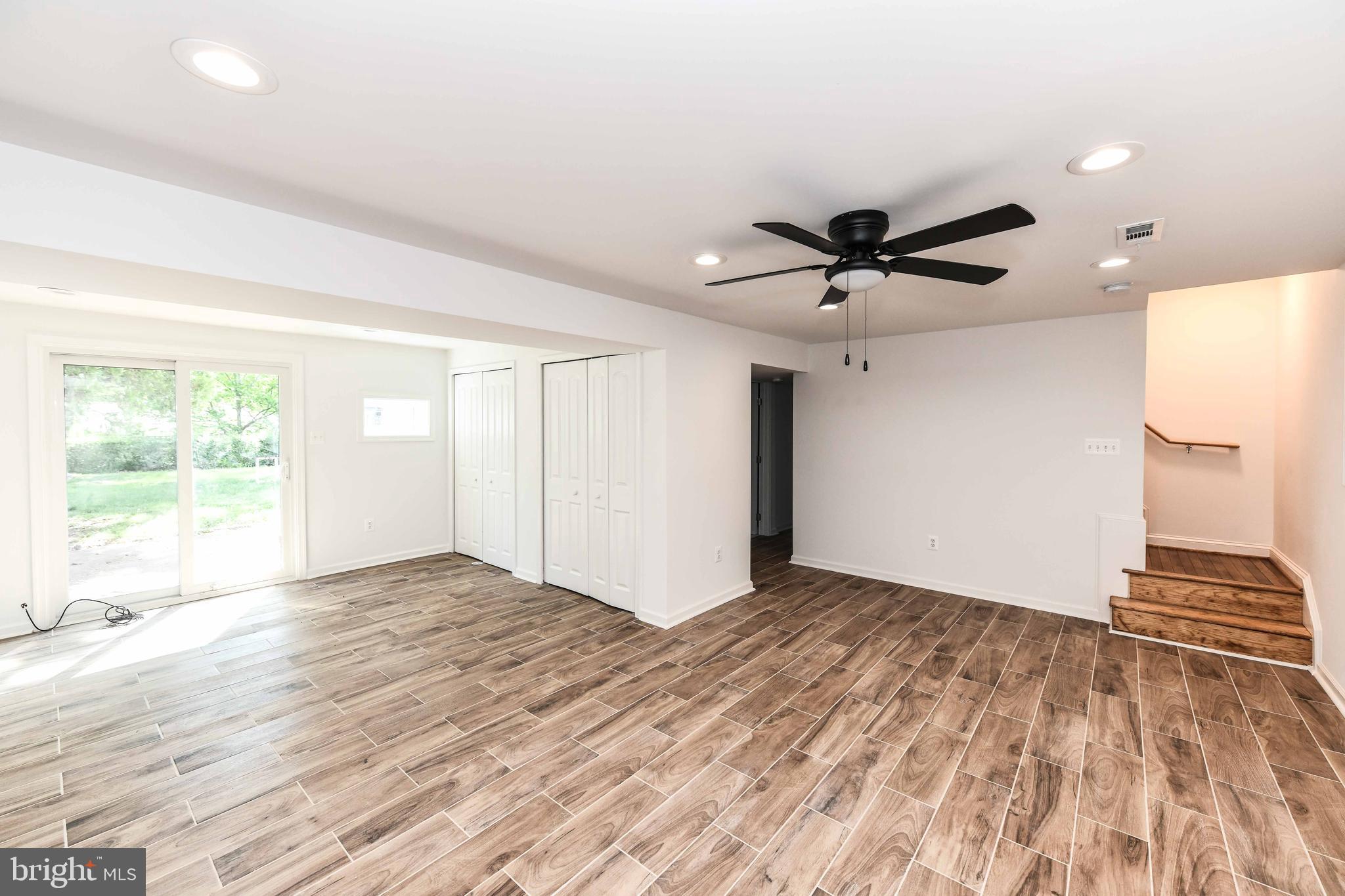 STERLING  PARK - Residential Lease