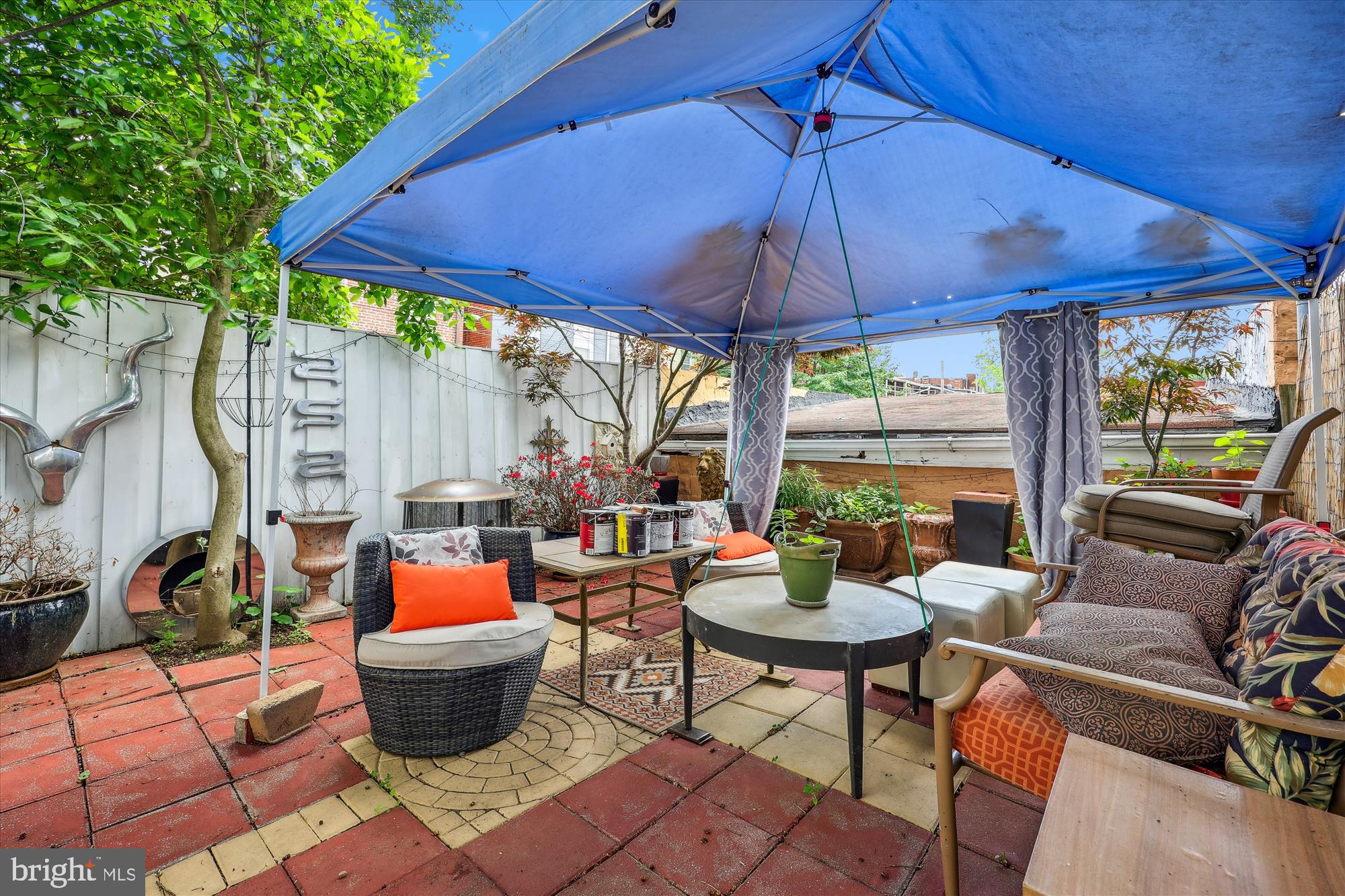1706 NE 1ST STREET NE