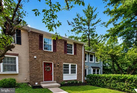 Townhouse For Sale - 10110 Watkins Mill Place<br/> GAITHERSBURG, MD 20886