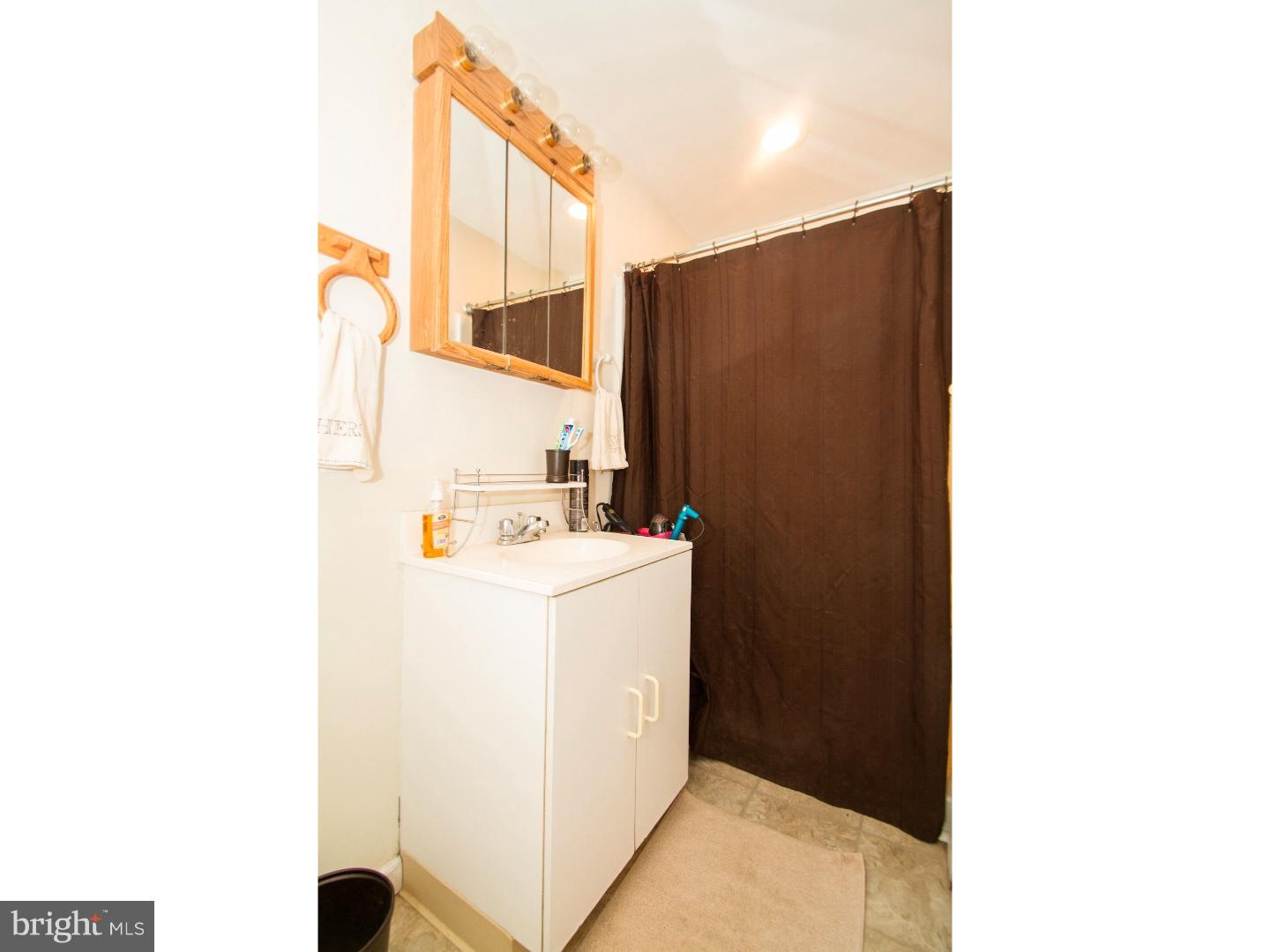 MANAYUNK - Residential Lease