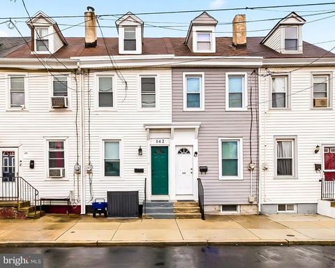 142 ATLANTIC STREET GLOUCESTER CITY NJ 08030
