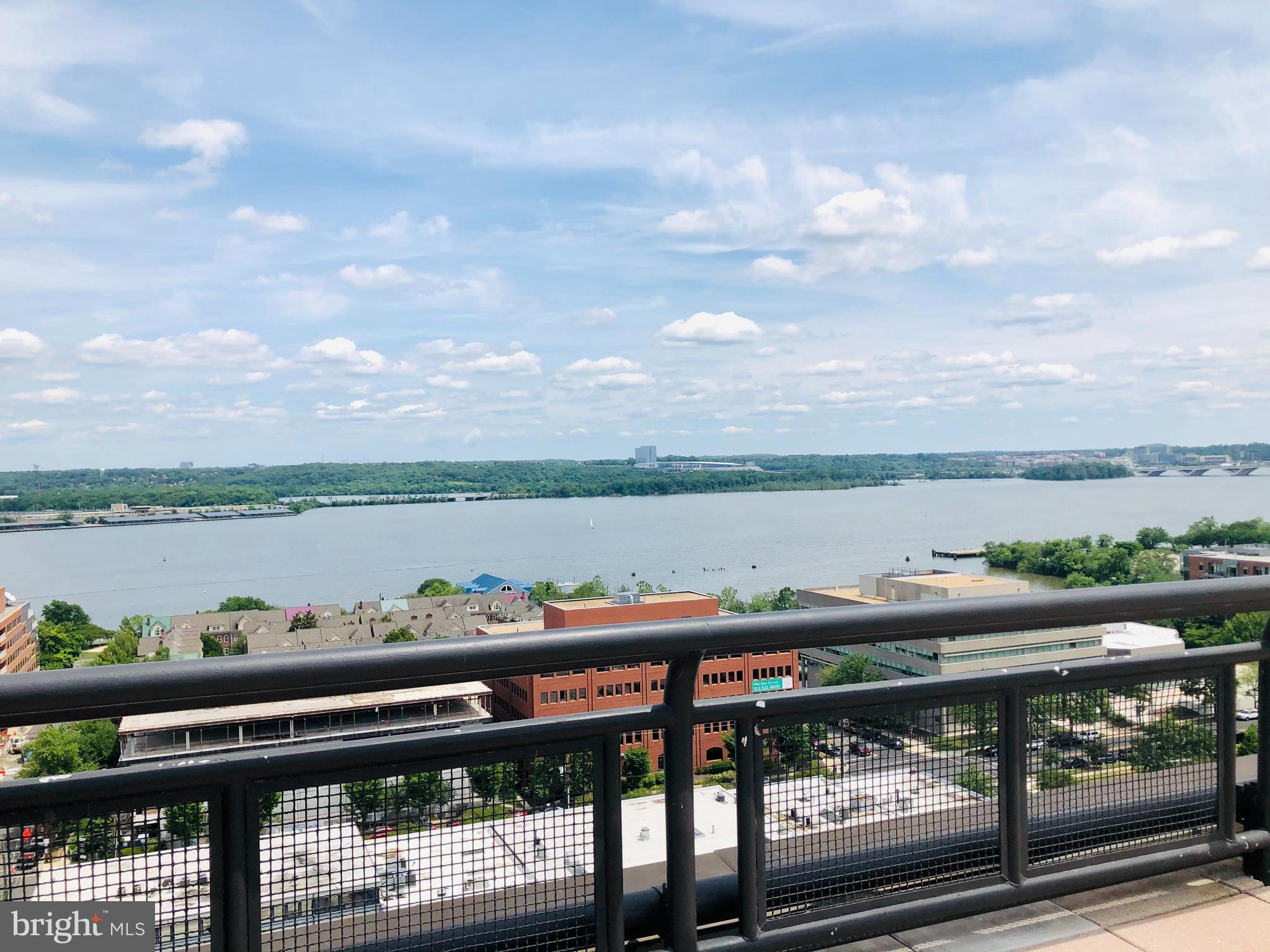 PORT ROYAL CONDOMINIUM - Residential Lease