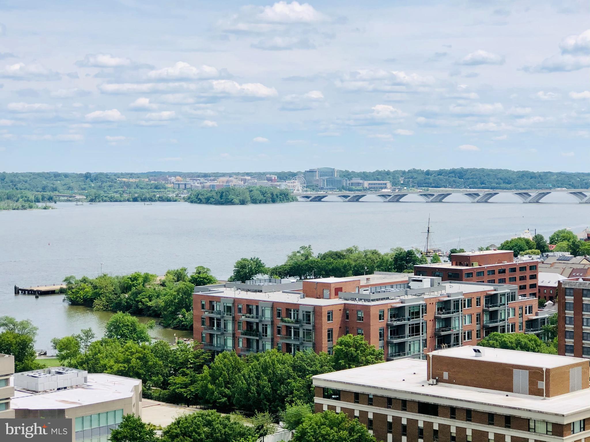 PORT ROYAL CONDOMINIUM - Residential Lease