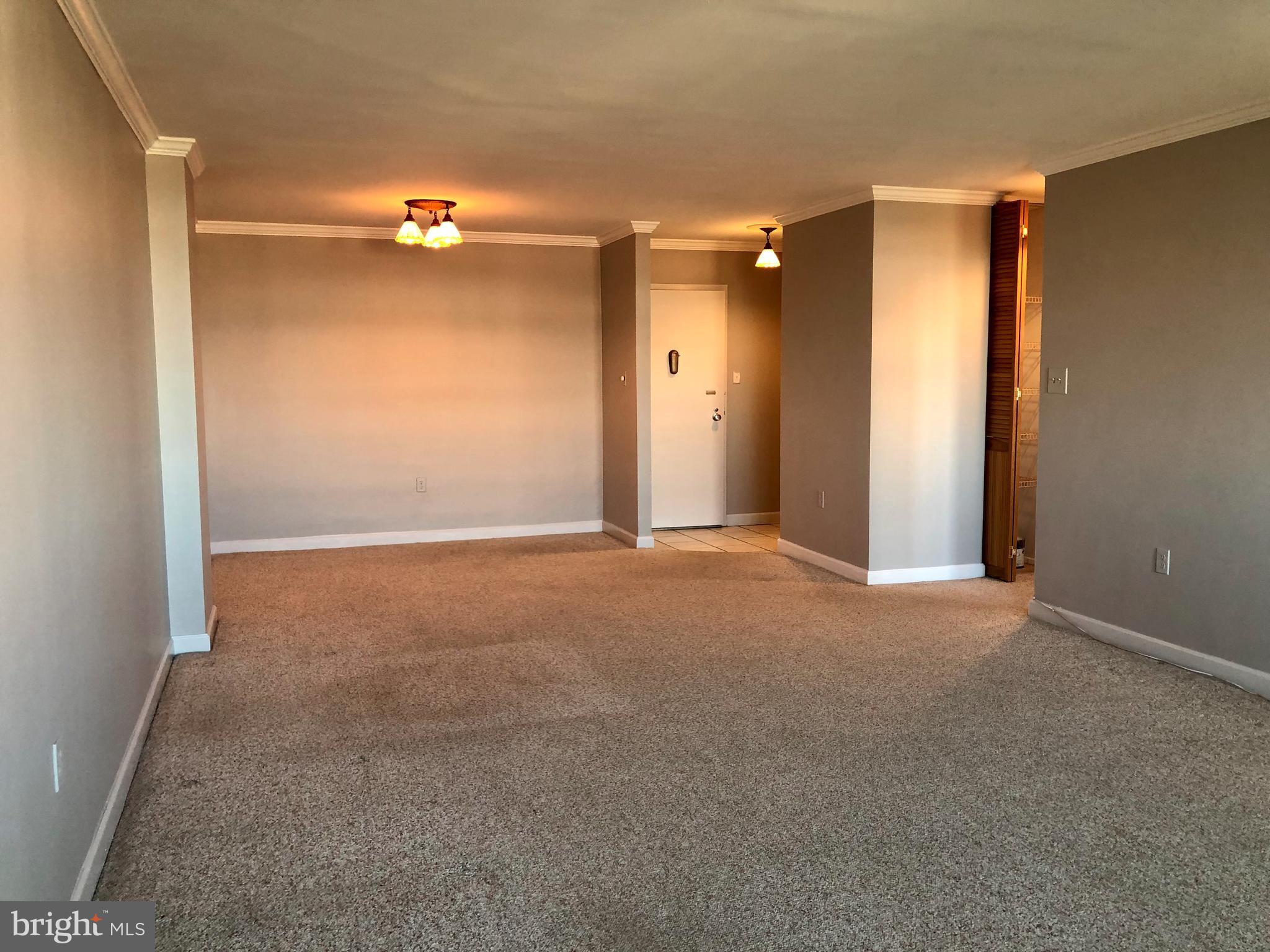 PORT ROYAL CONDOMINIUM - Residential Lease