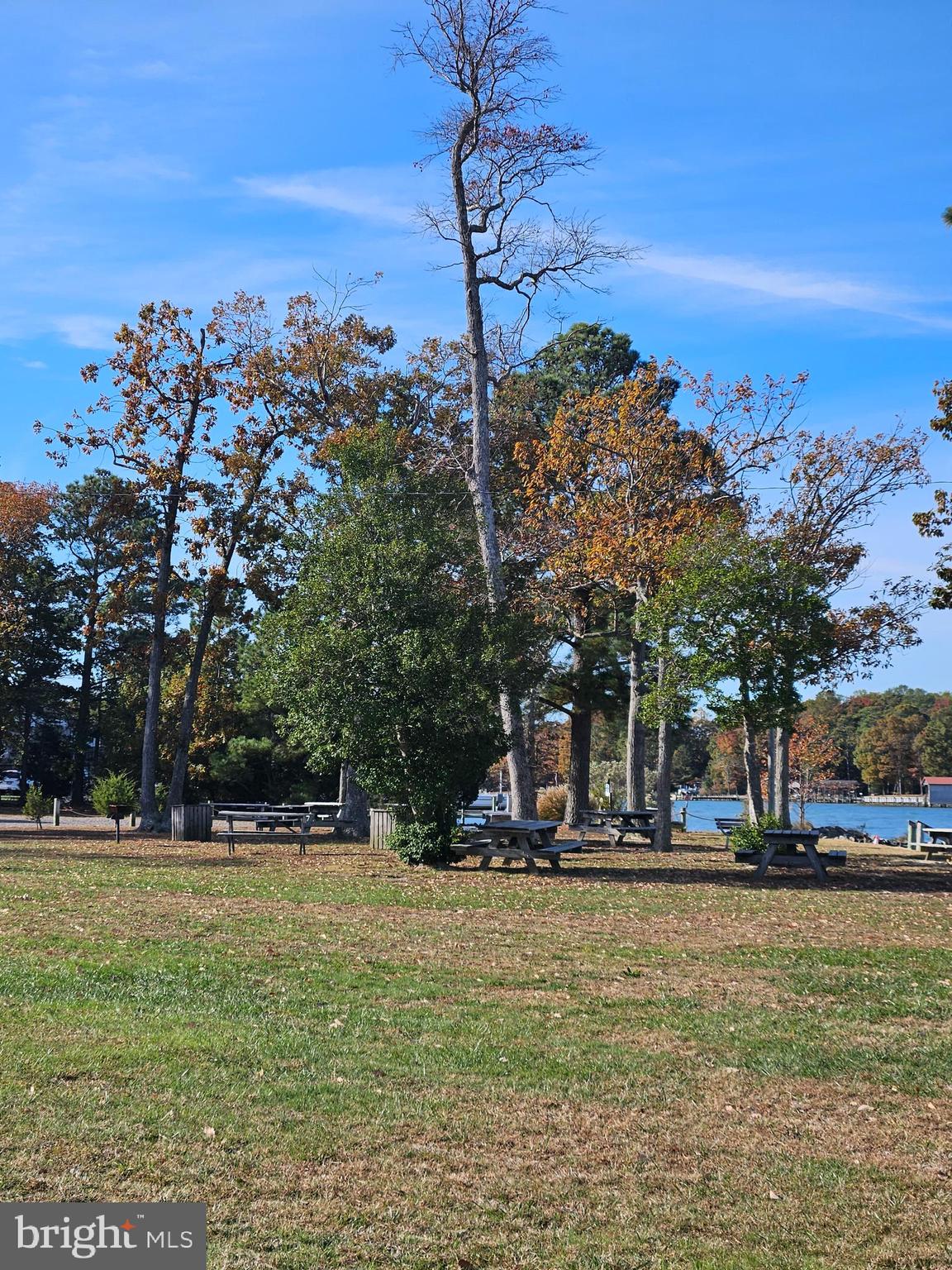 BAY QUARTER SHORES - Residential