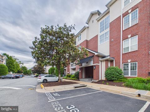 Photo of 1601 Spring Drive #1307, MCLEAN, VA 22102 (MLS # VAFX2312584)