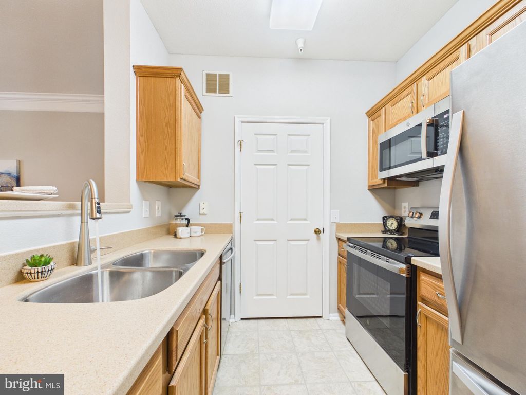 Photo of 1601 Spring Drive #1307, MCLEAN, VA 22102 (MLS # VAFX2312584)