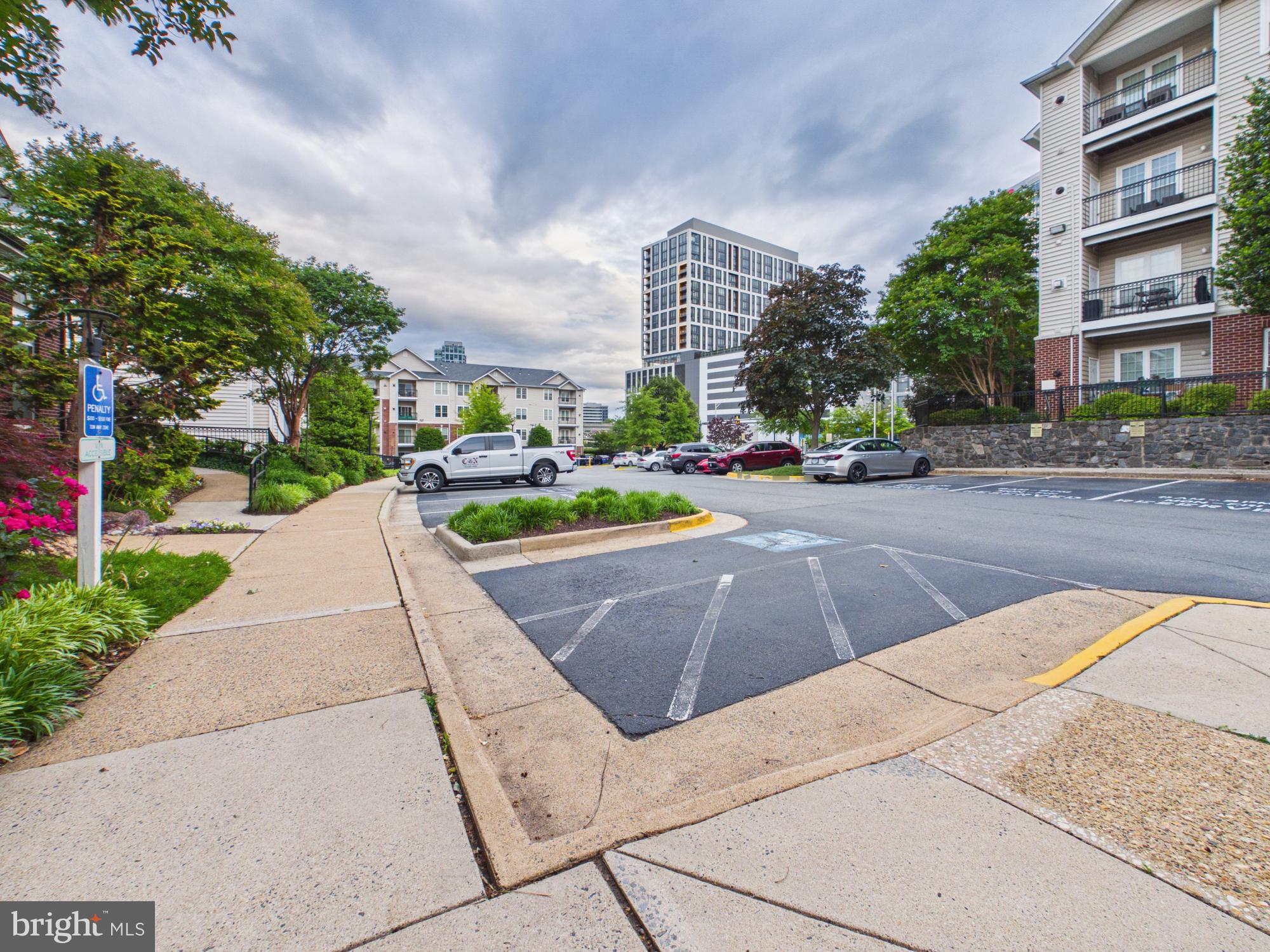 GATES OF MCLEAN - Residential