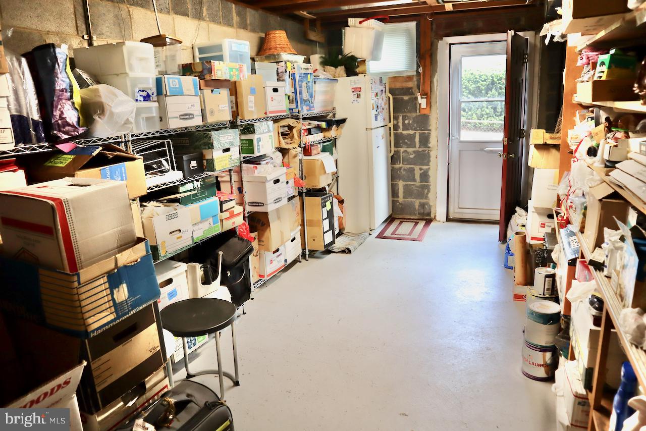 ROCK CREEK MANOR - Residential