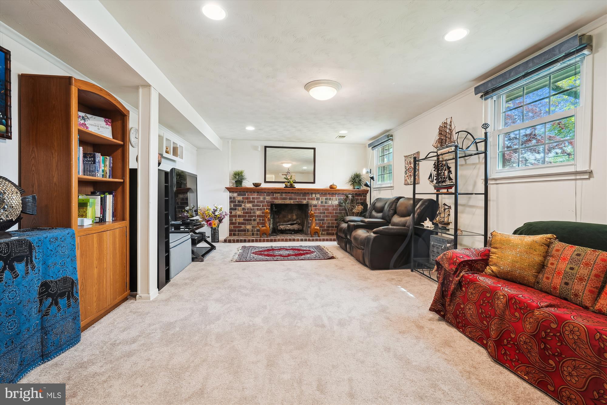 ROCK CREEK MANOR - Residential