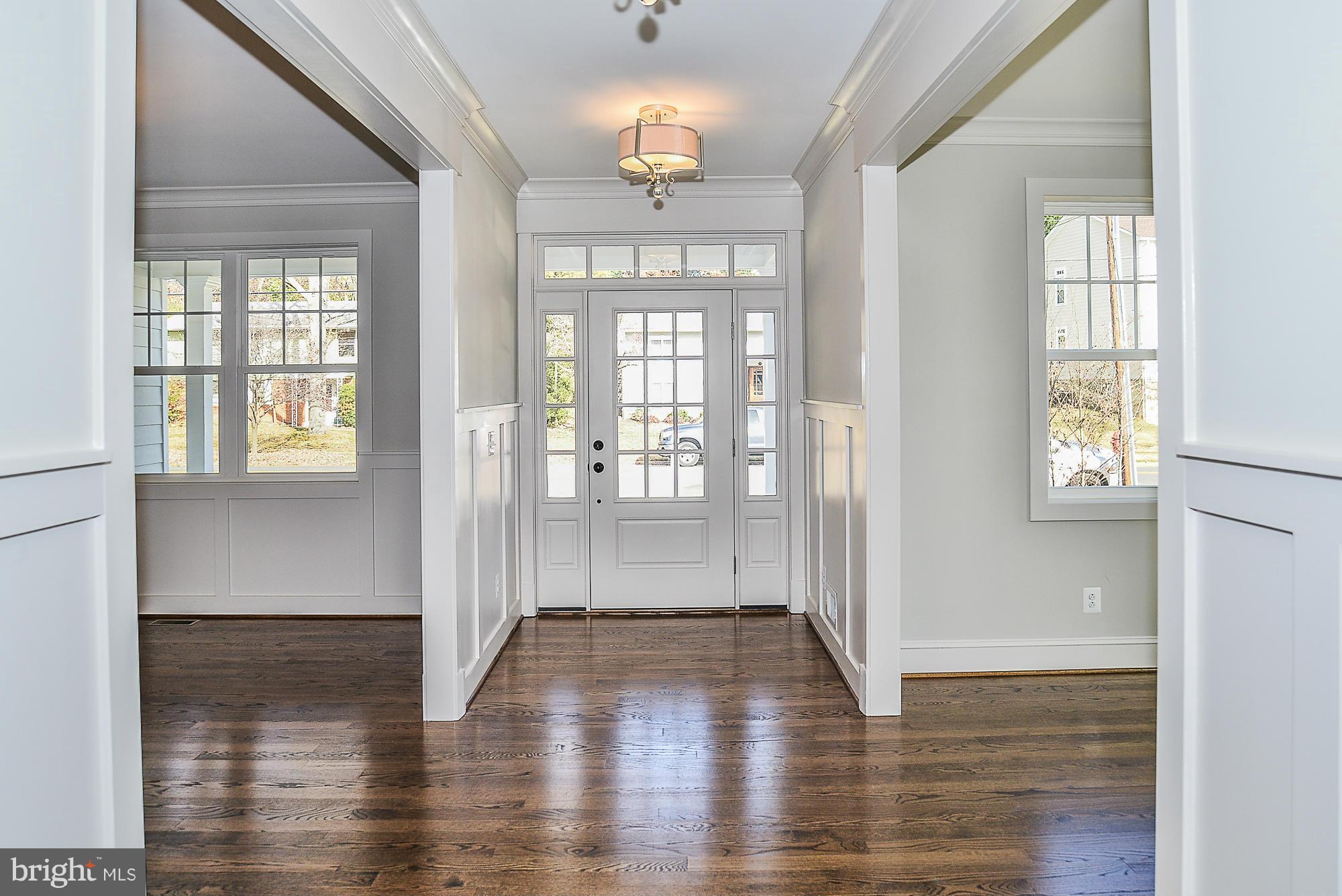 VIENNA WOODS - Residential