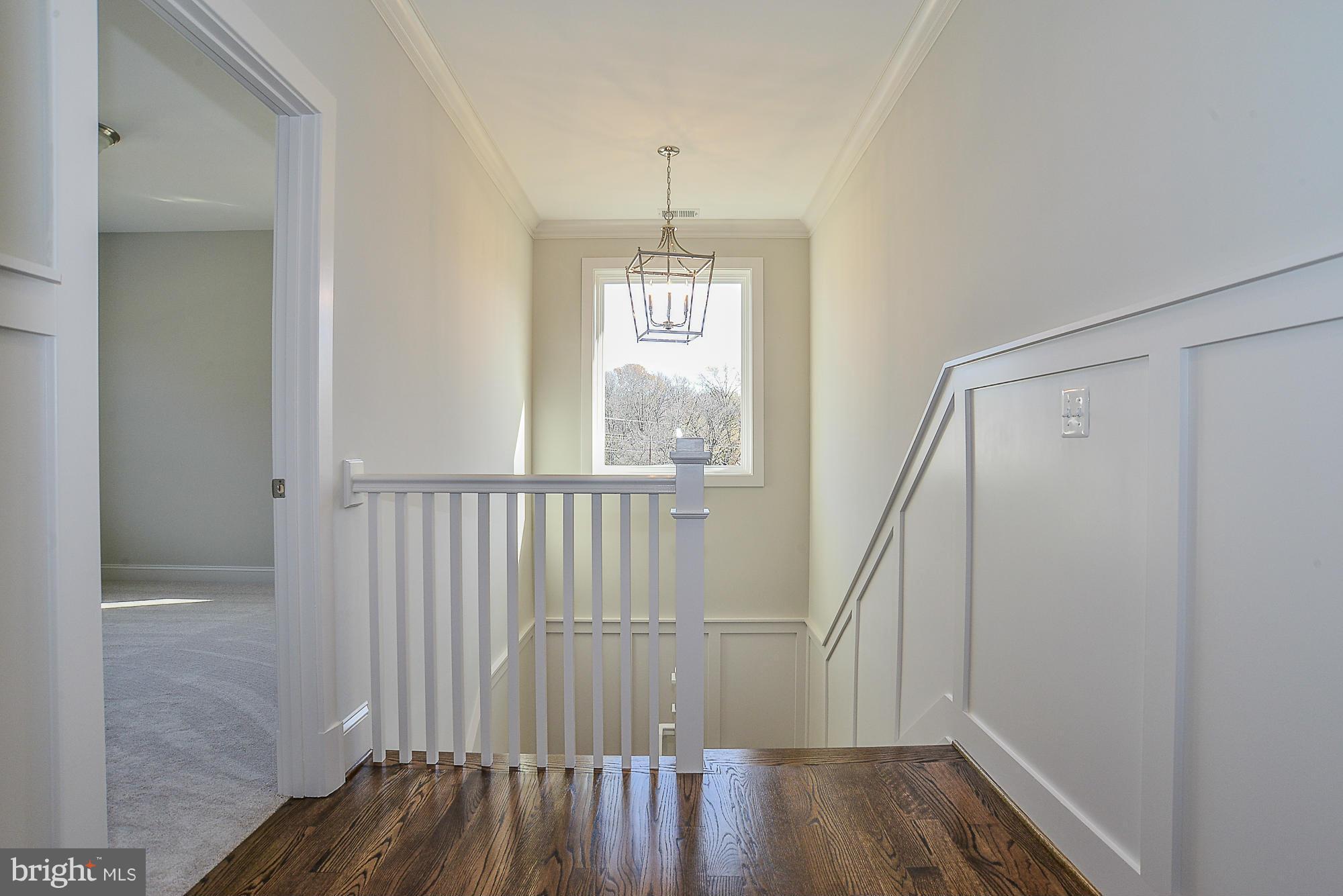 VIENNA WOODS - Residential