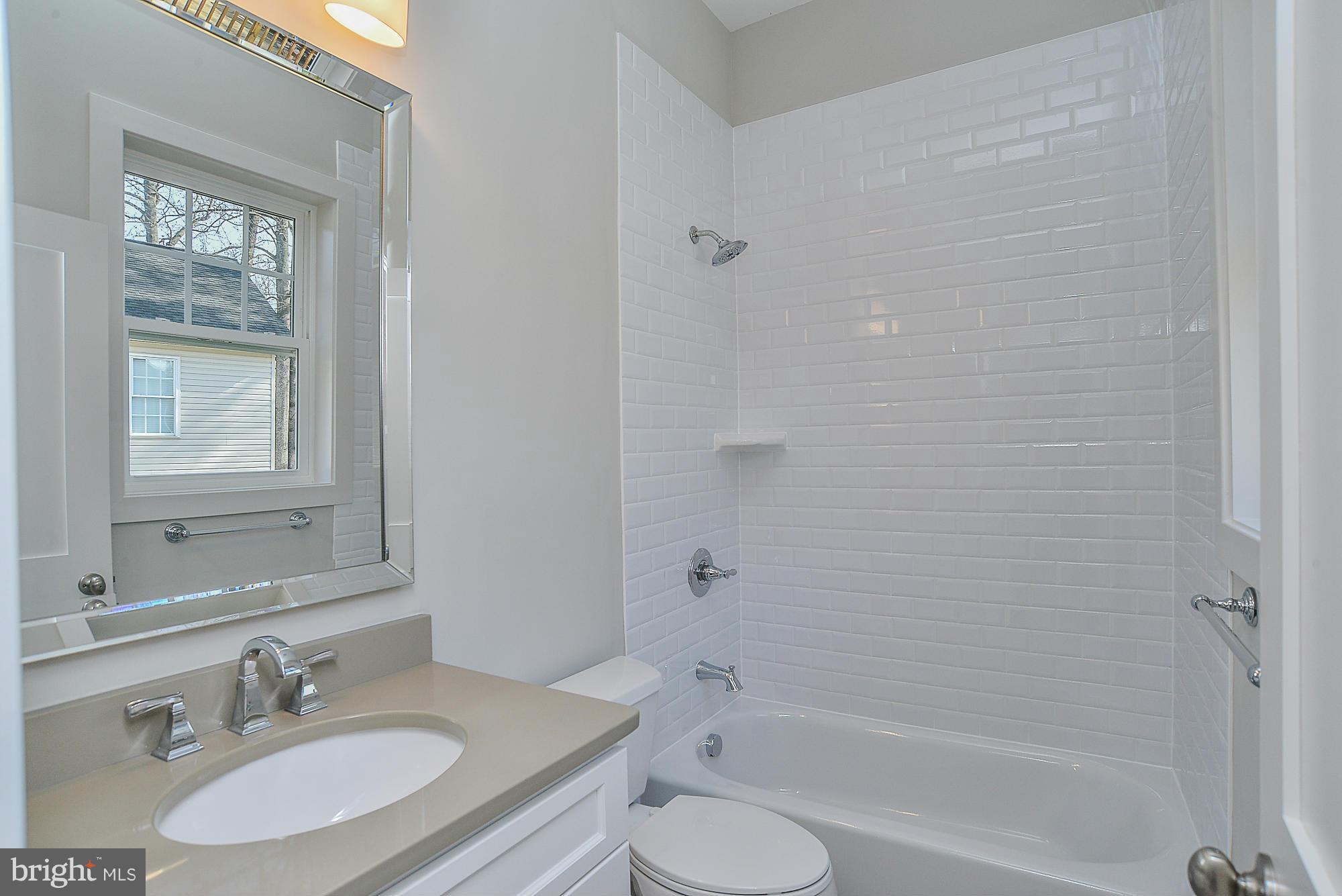 VIENNA WOODS - Residential