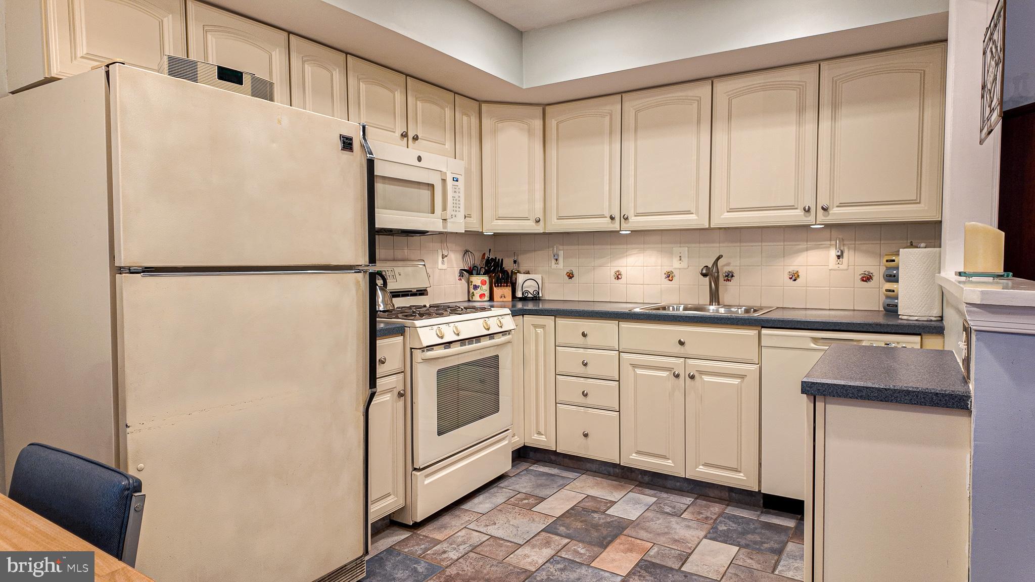 WALTON PARK - Residential