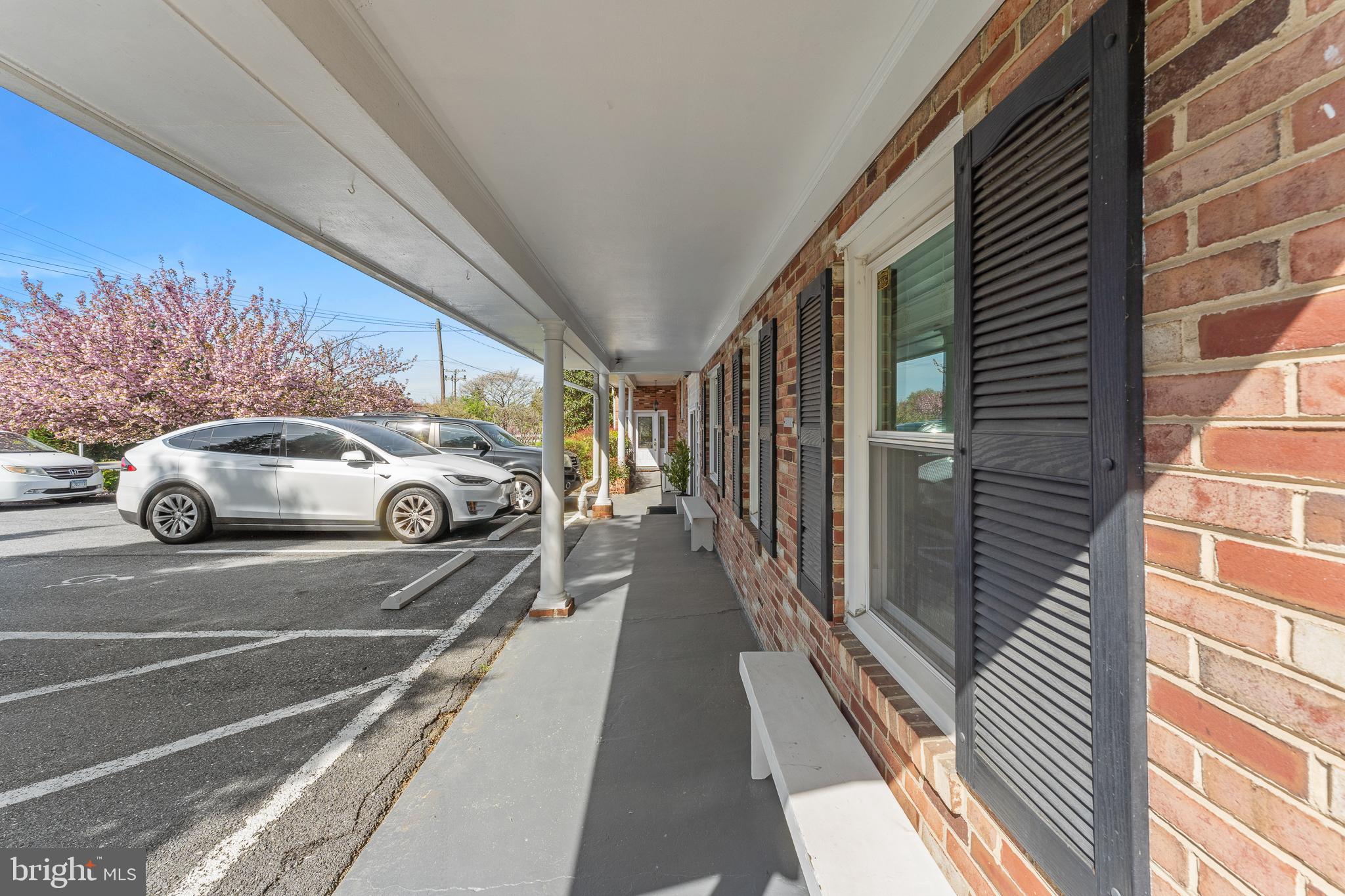 SPRINGBROOK - Residential