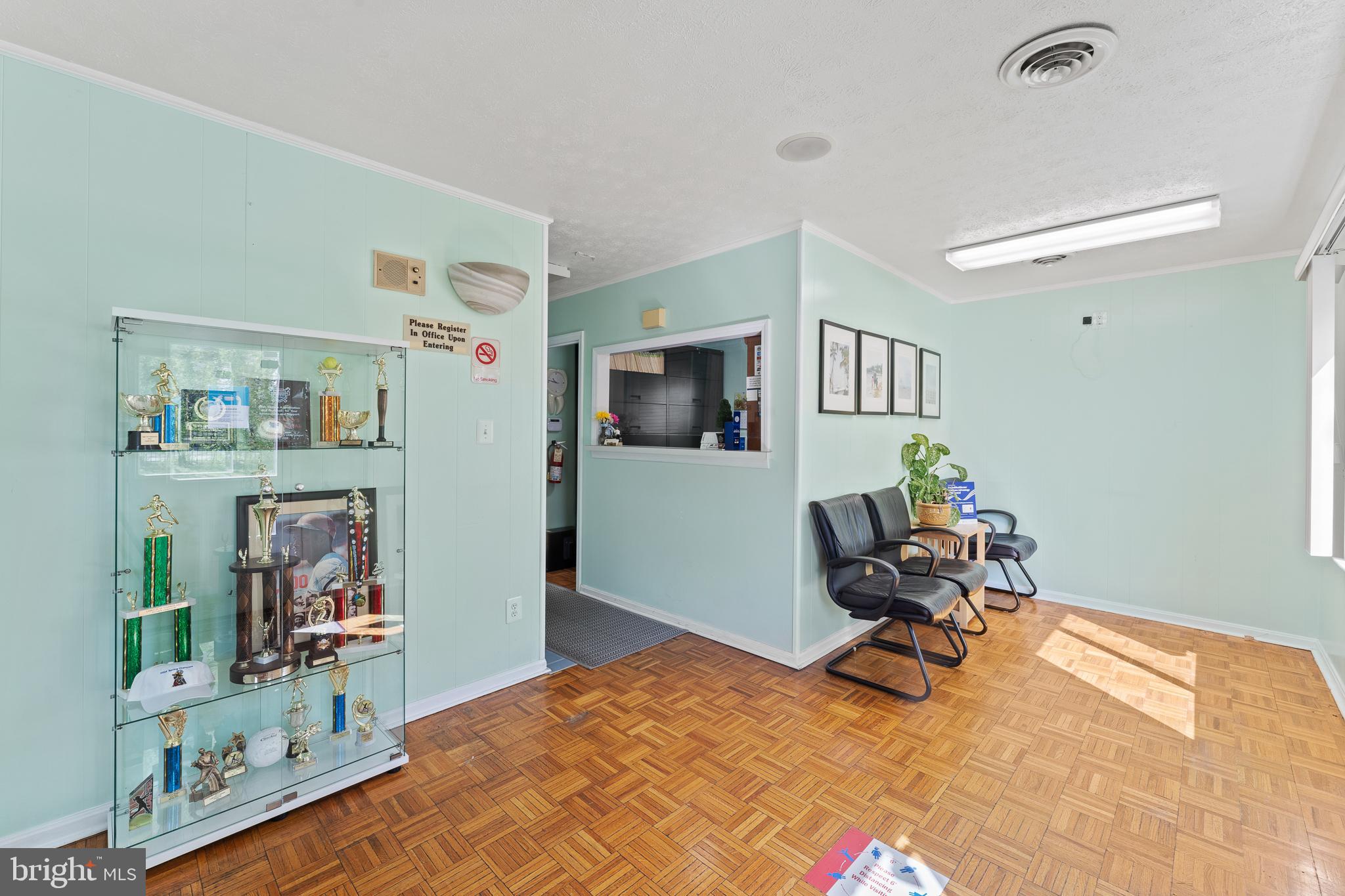 SPRINGBROOK - Residential