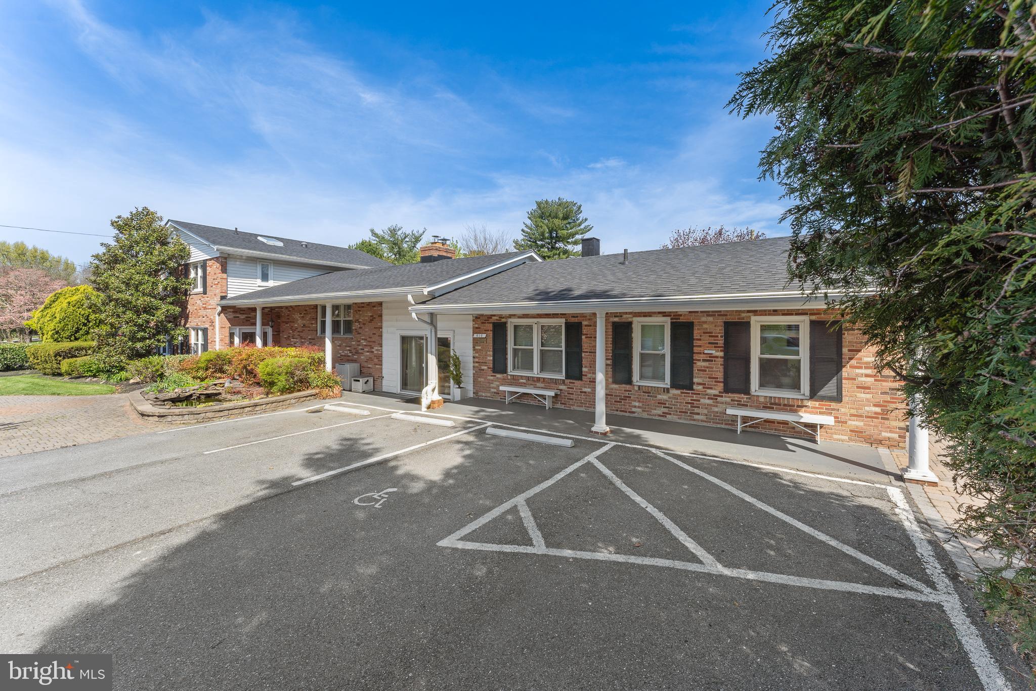 SPRINGBROOK - Residential