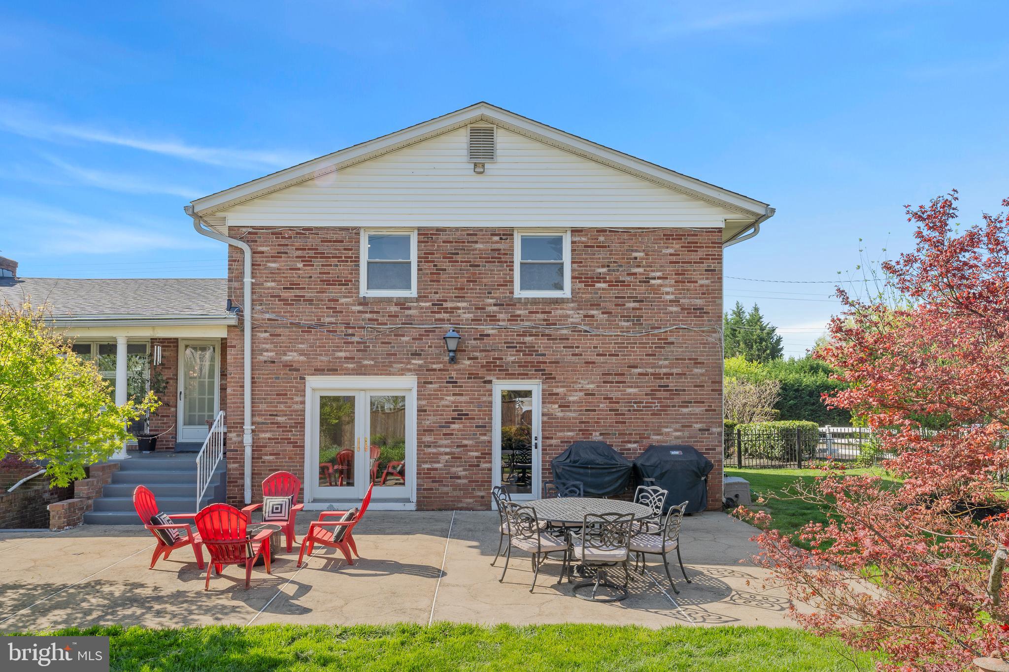 SPRINGBROOK - Residential