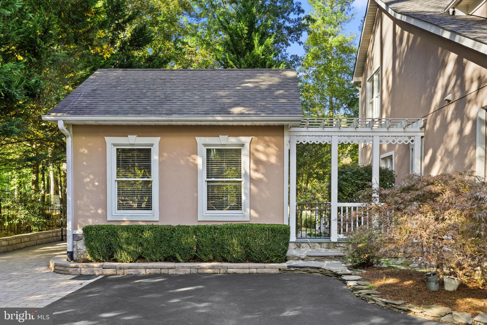 FAWN LAKE - Residential