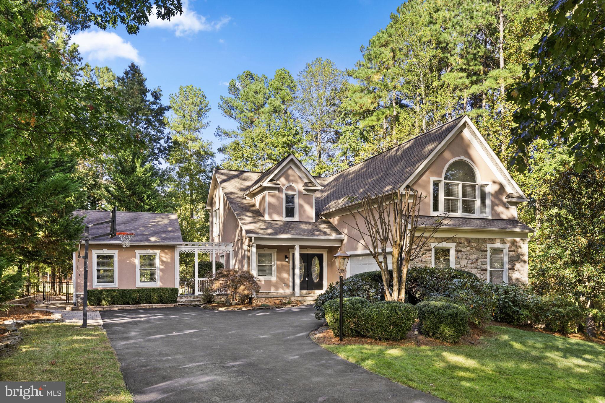 FAWN LAKE - Residential