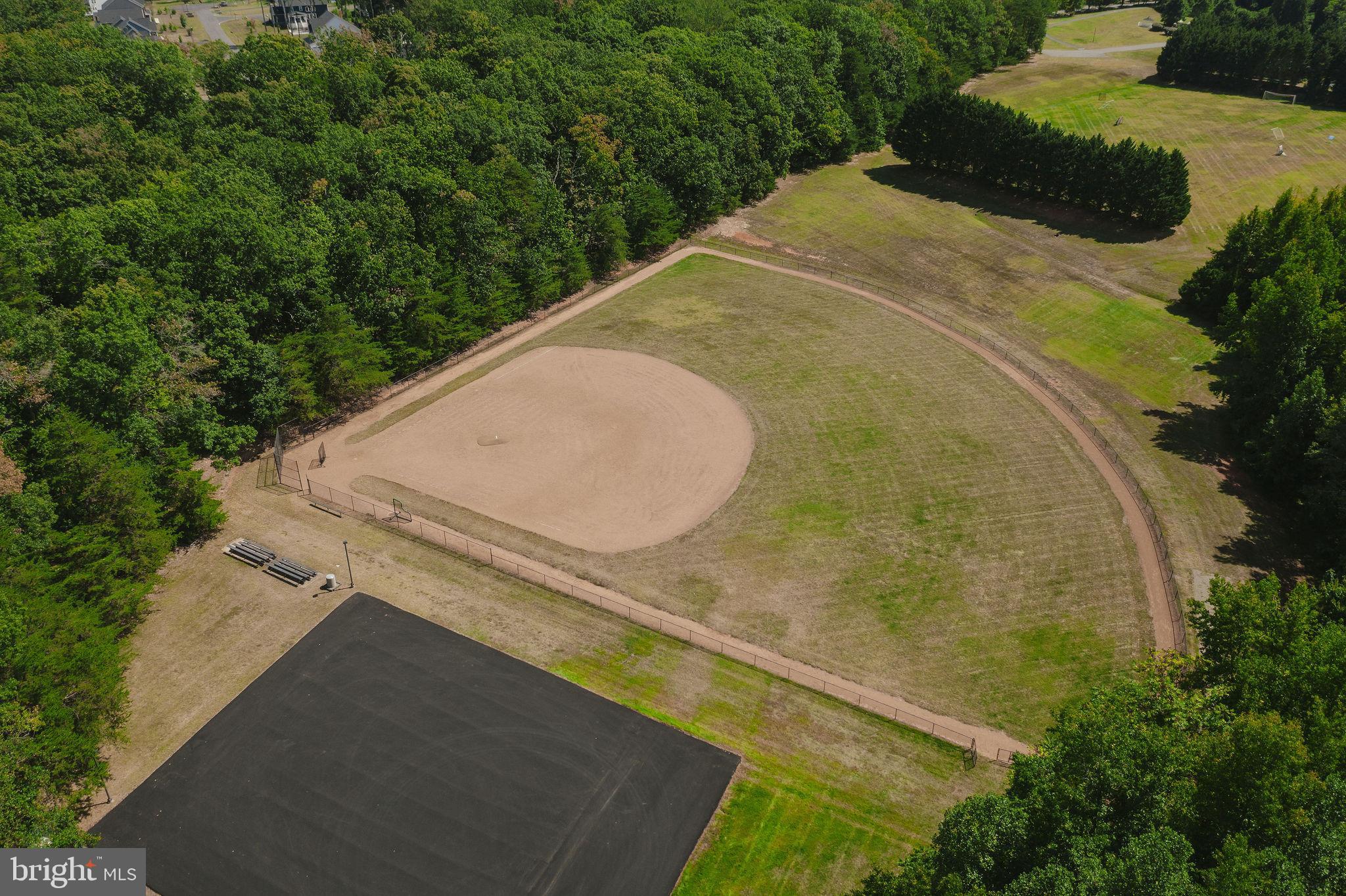 FAWN LAKE - Residential