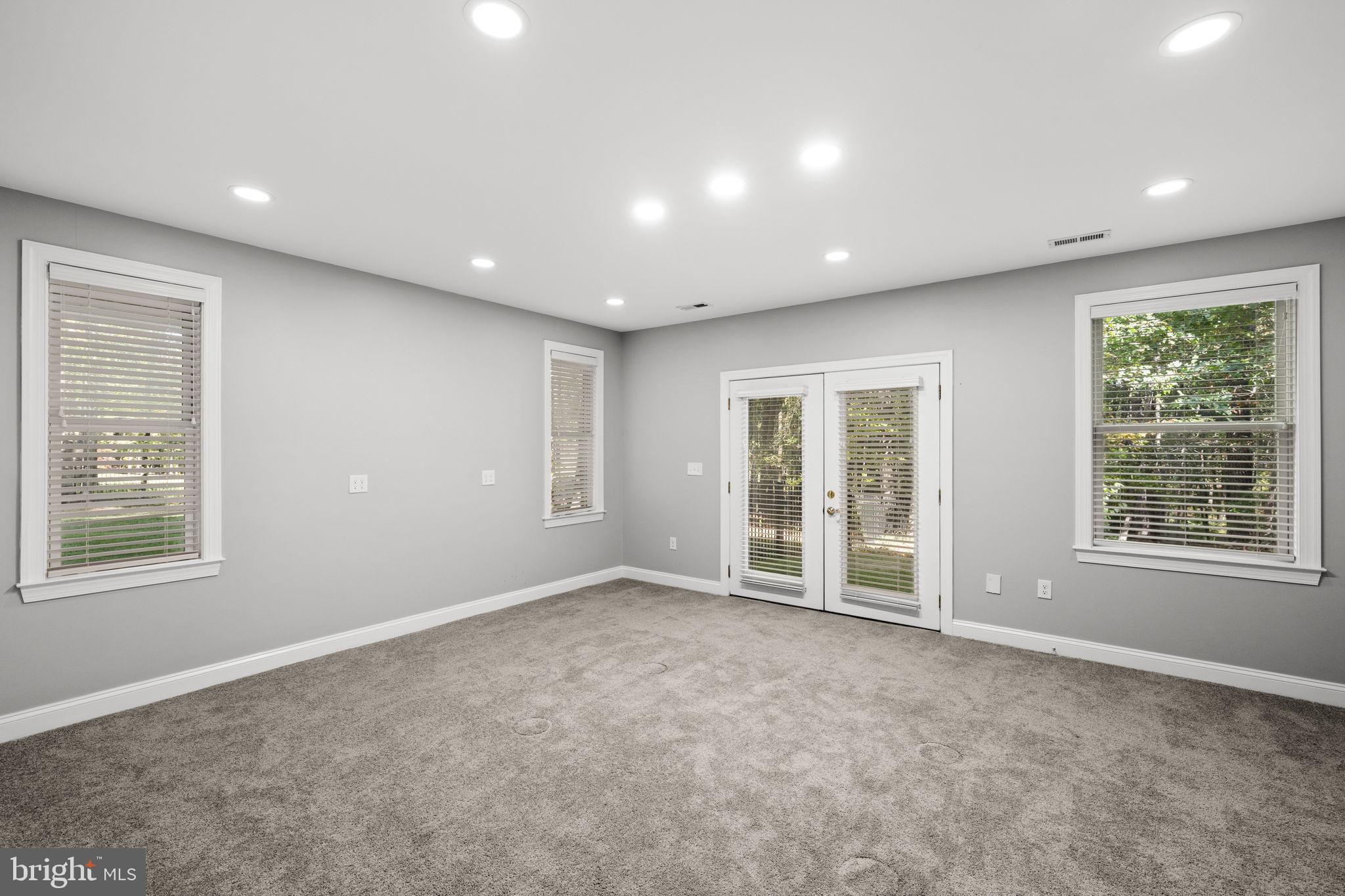 FAWN LAKE - Residential