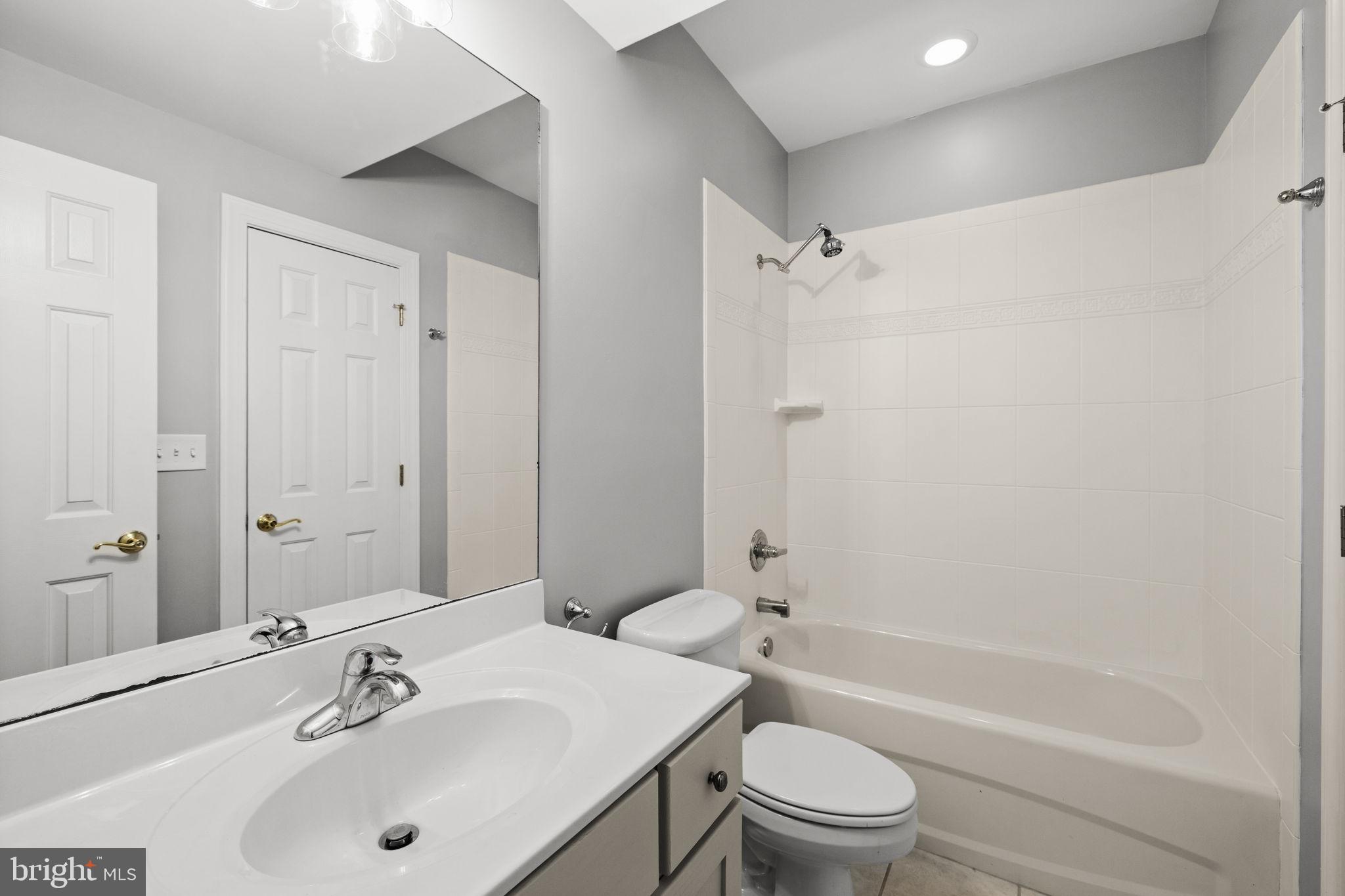 FAWN LAKE - Residential