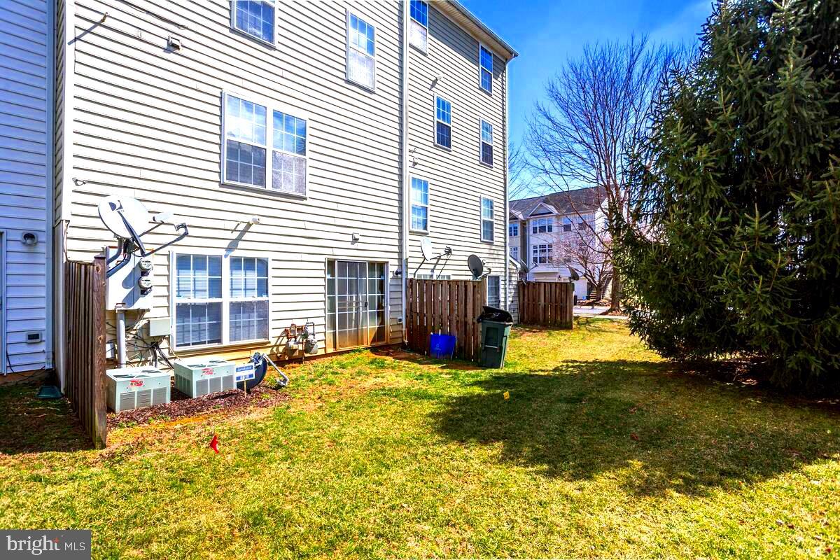 NORBECK GROVE CODM - Residential Lease