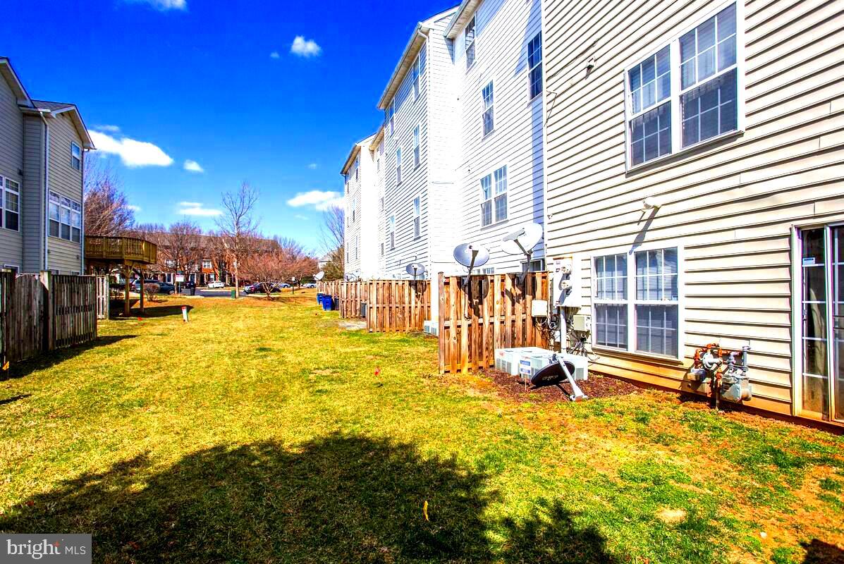 NORBECK GROVE CODM - Residential Lease