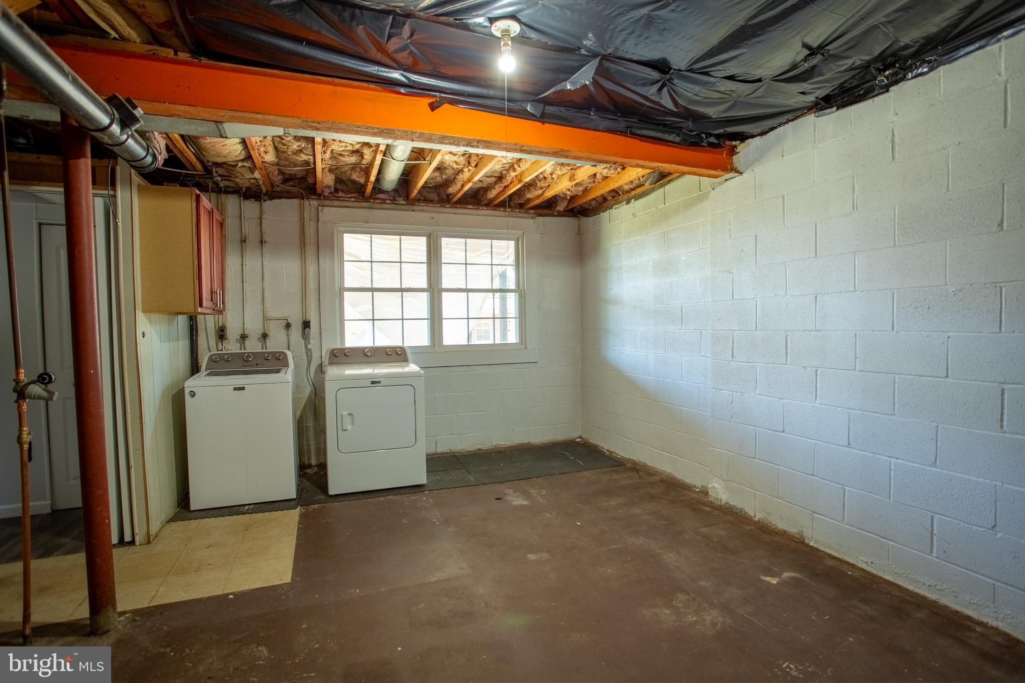 STAFFORD OAKS - Residential