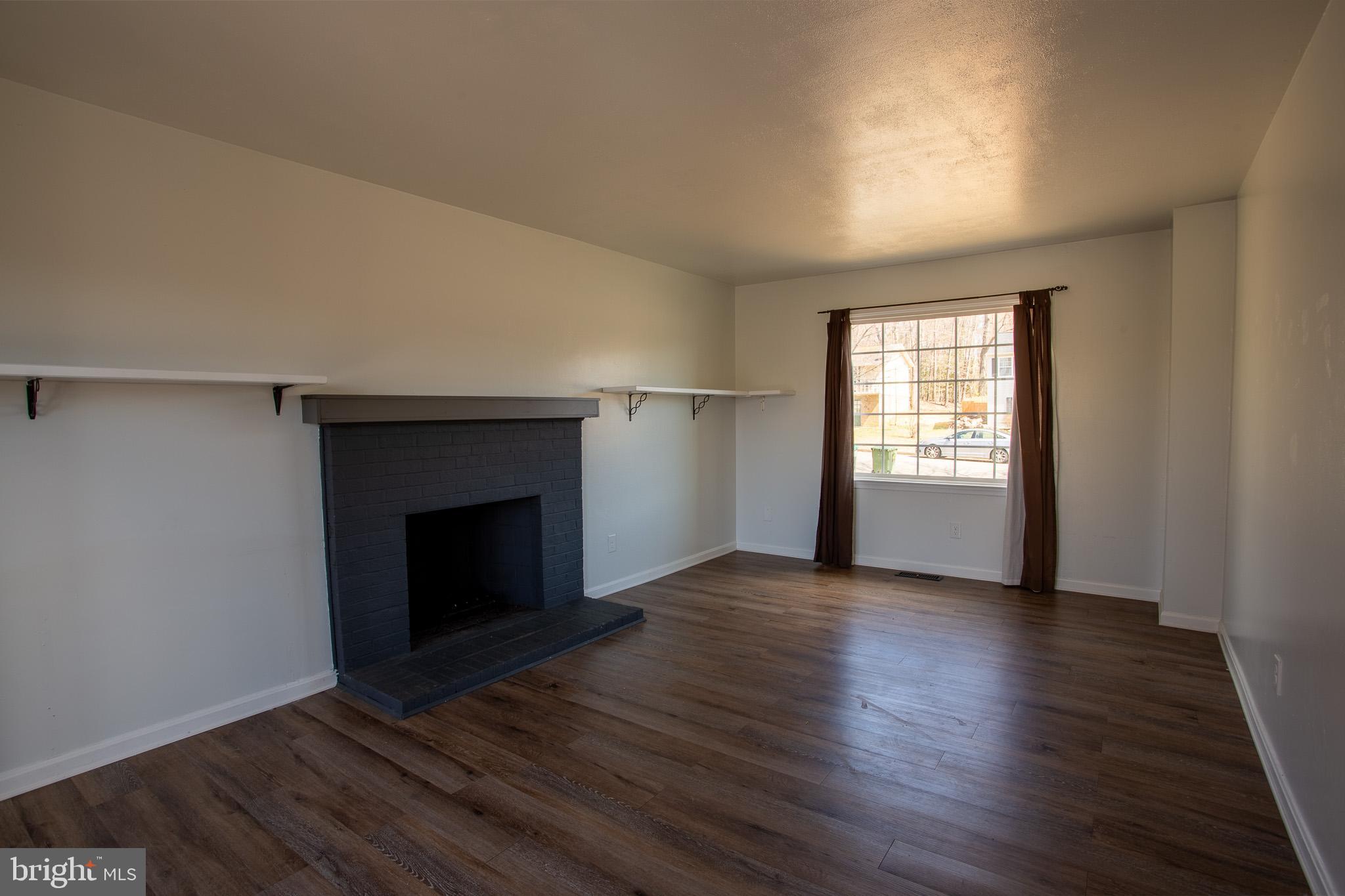 STAFFORD OAKS - Residential