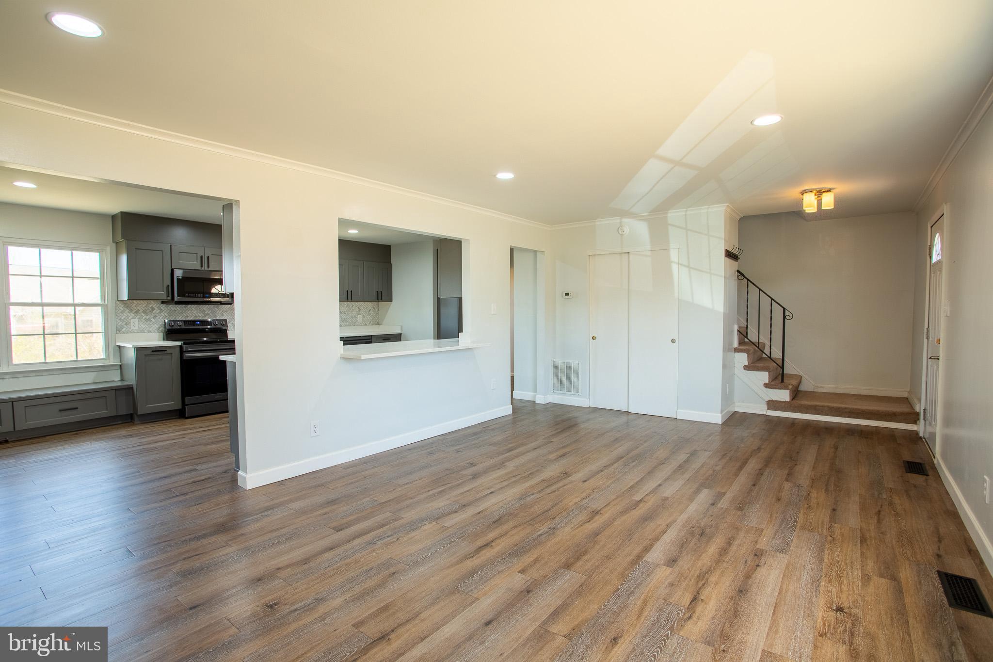 STAFFORD OAKS - Residential