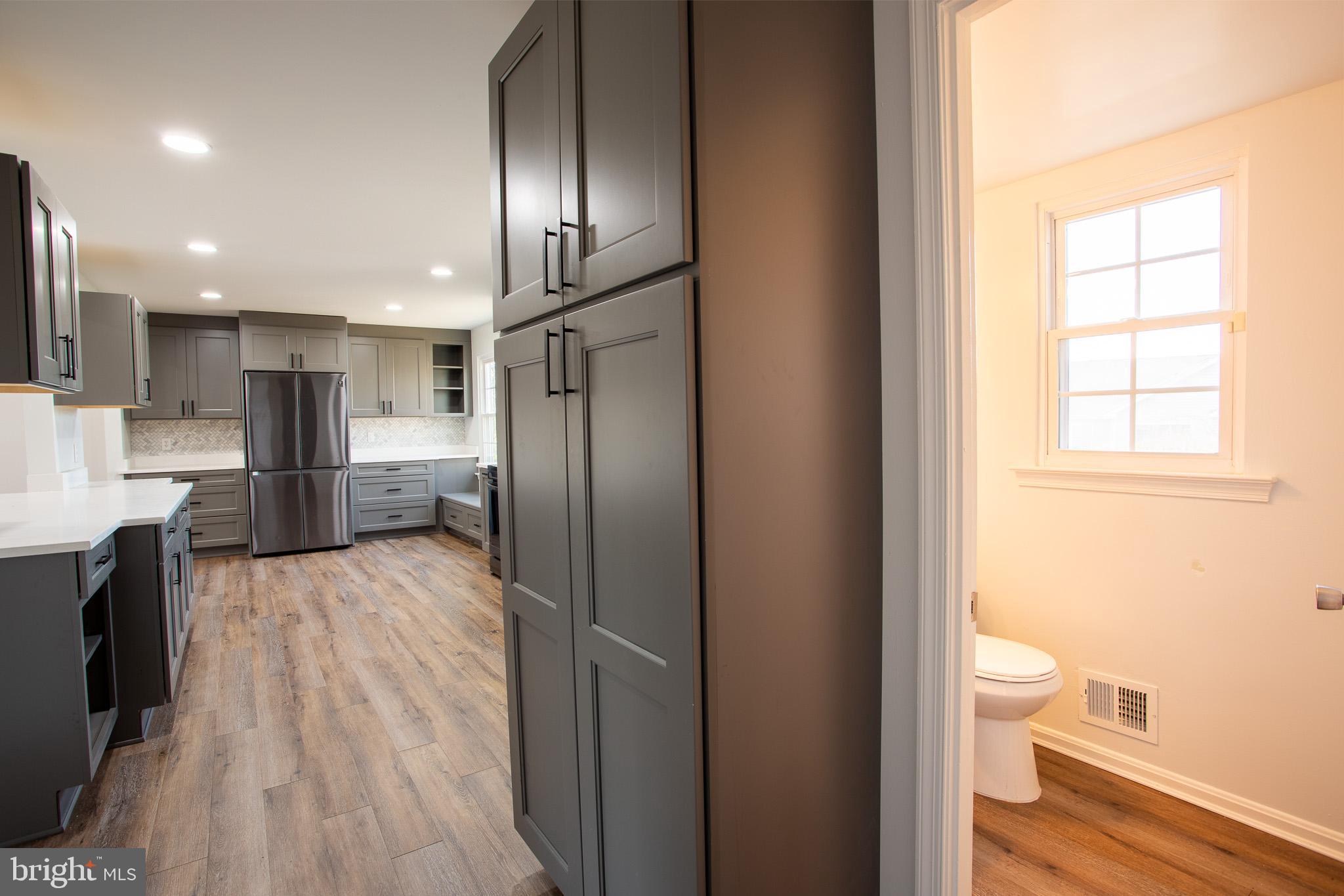 STAFFORD OAKS - Residential