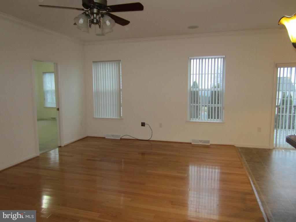 CEDAR HOLLOW - Residential