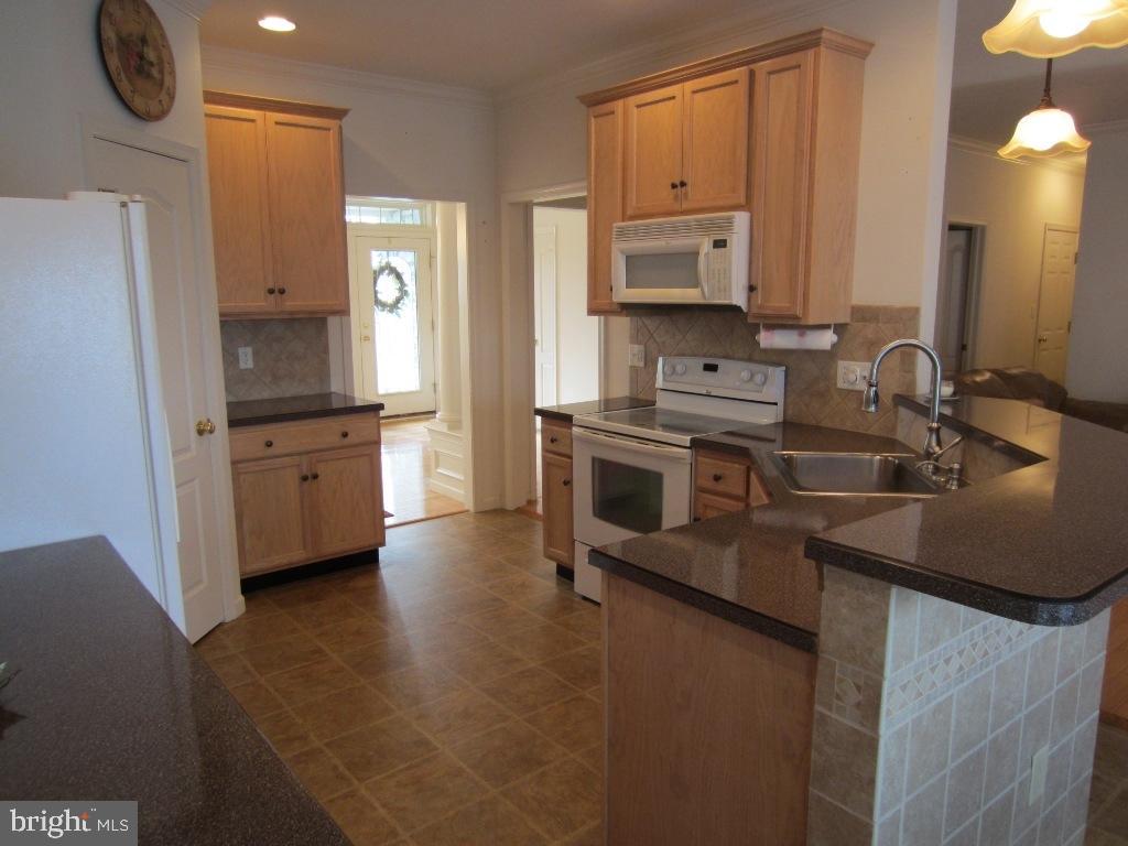 CEDAR HOLLOW - Residential