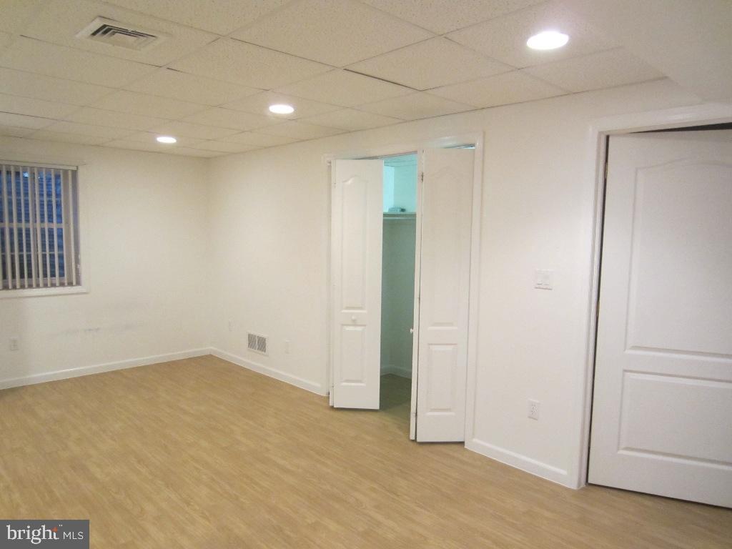 CEDAR HOLLOW - Residential