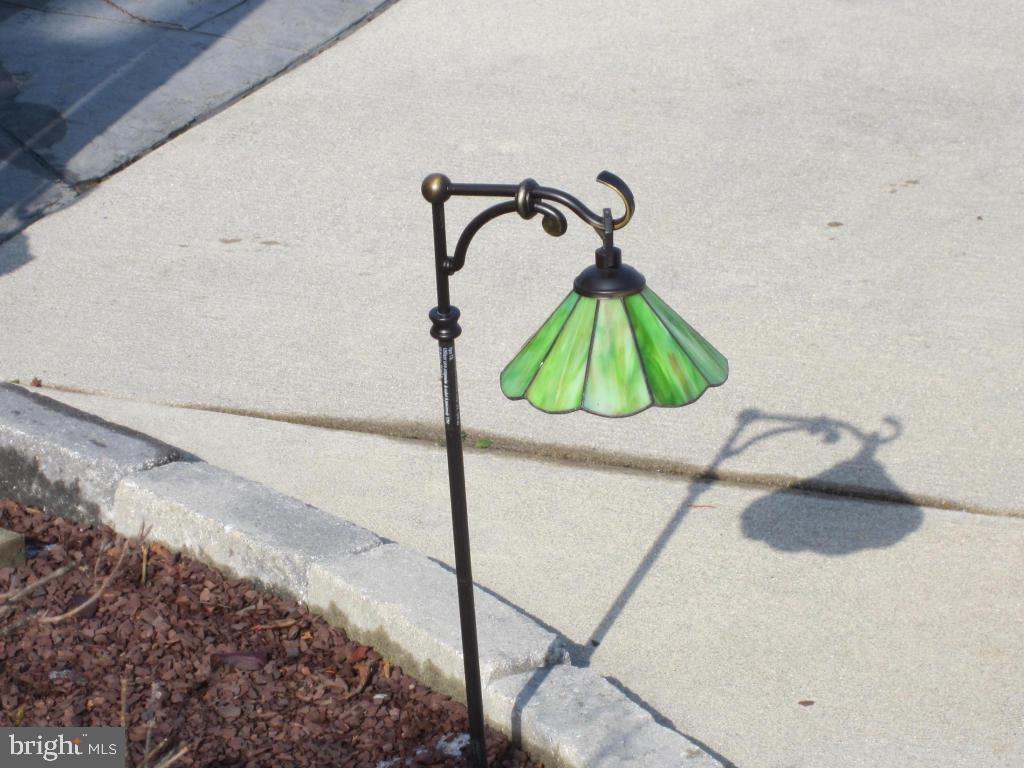 CEDAR HOLLOW - Residential