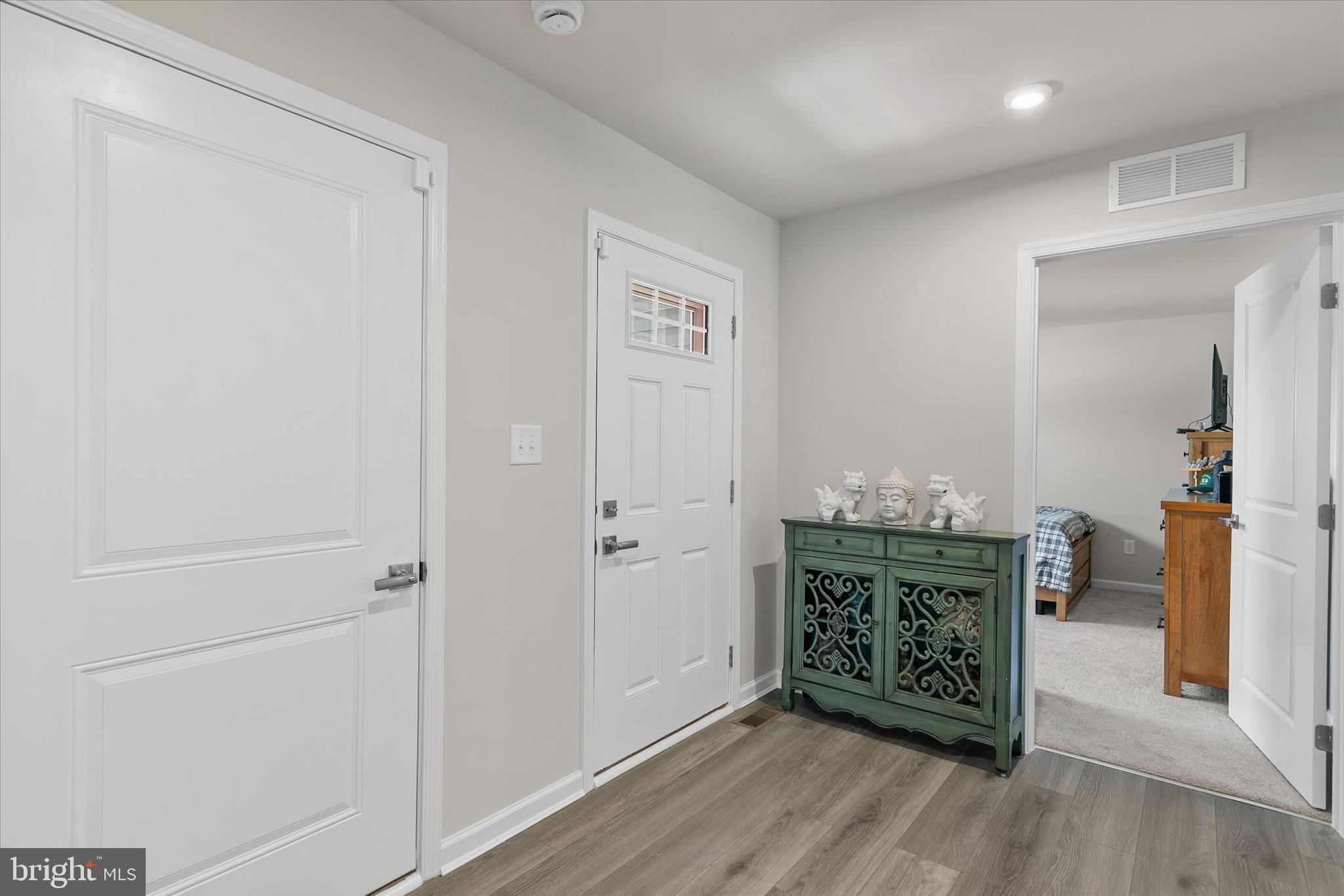 16318 JOHN ADAMS LANE