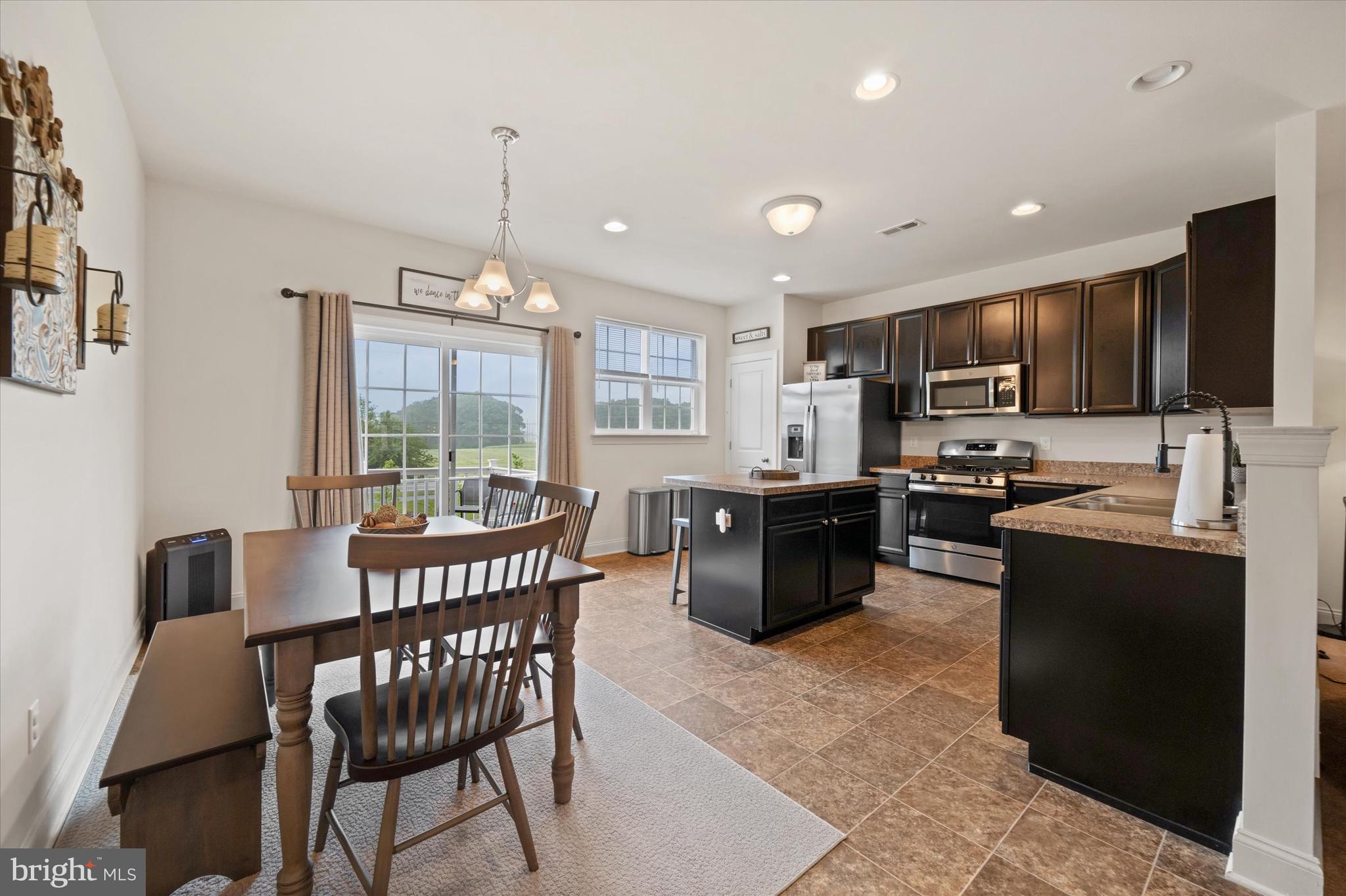 1419 CARRICK COURT