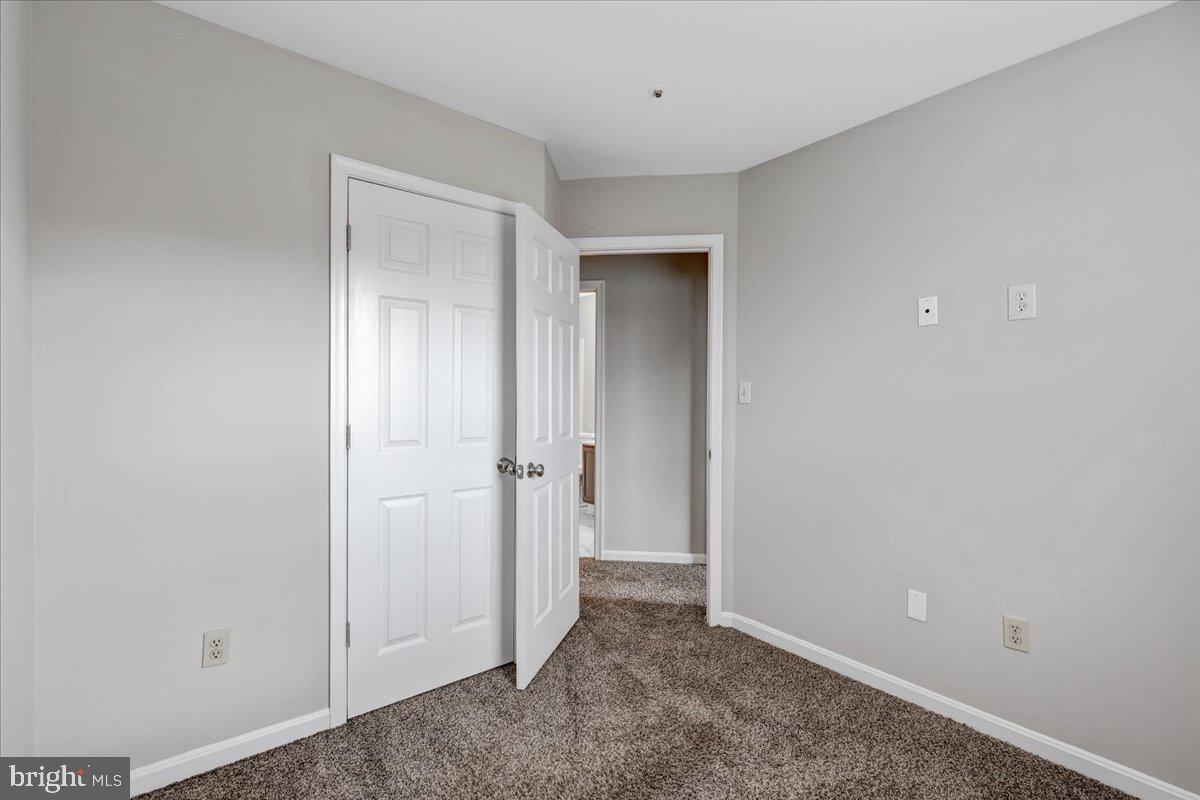 REGENCY MEADOWS - Residential